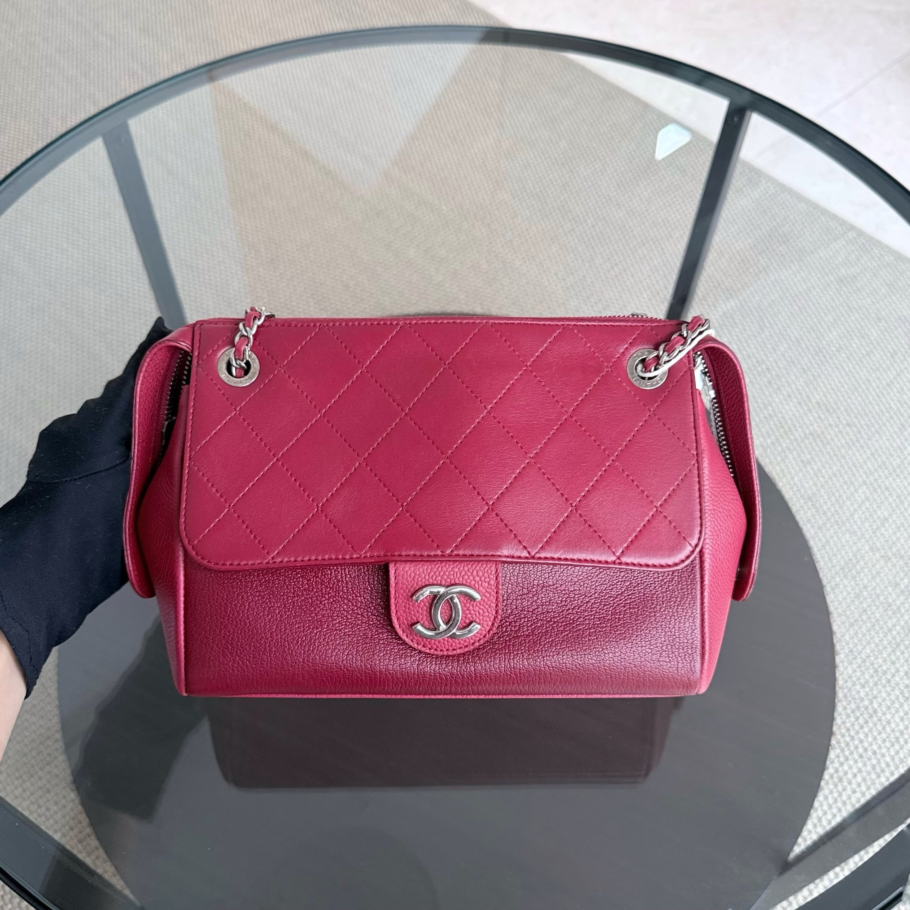 Chanel Flap Medium - Caviar 25CM Quilted Dark Red Silver Hardware Series 24