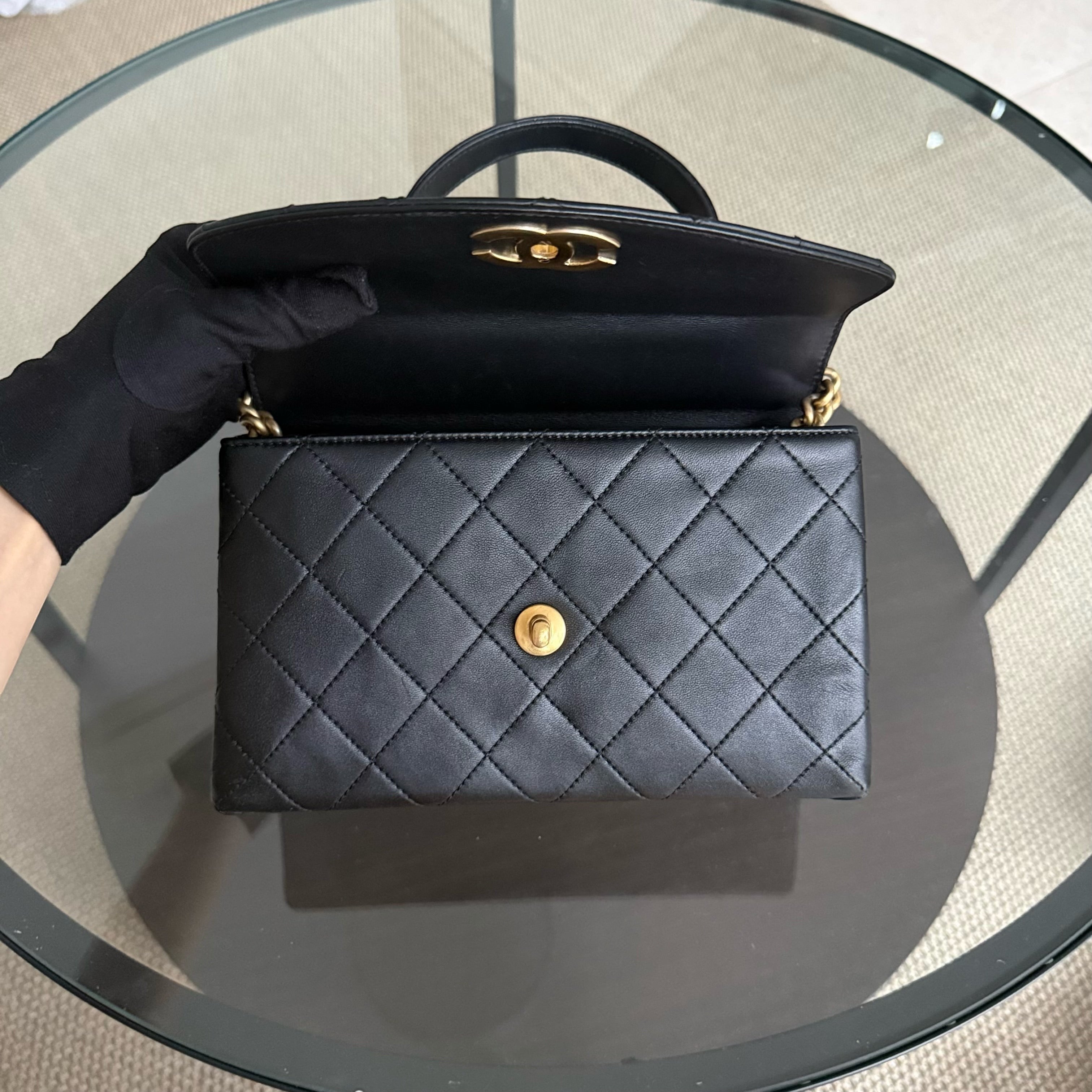 Chanel Handle Medium - 24CM Calfskin Quilted Black Gold Hardware Series 28
