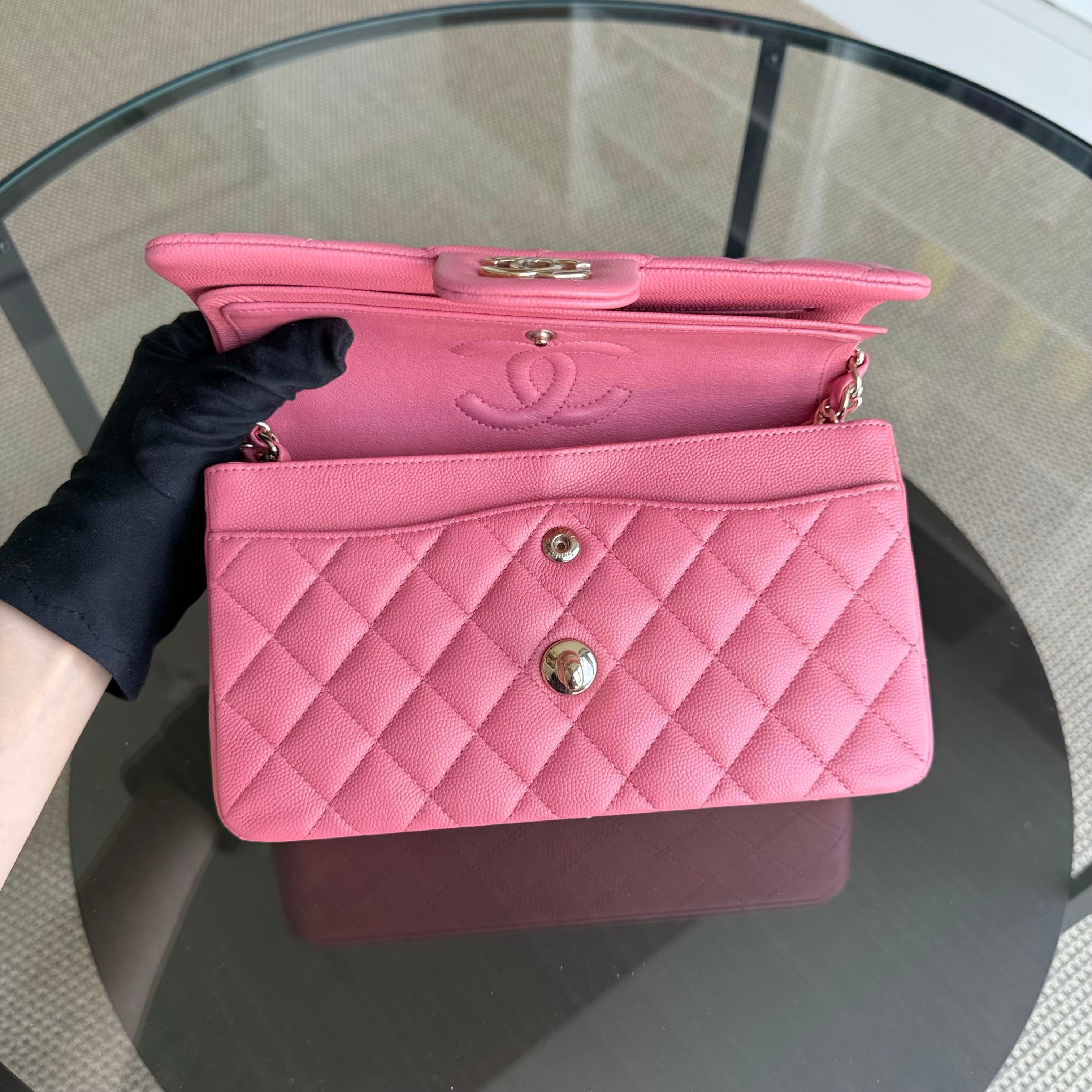 Chanel Classic Fp Small - Caviar 23CM Quilted Grained Calfskin Pink Gold Hardware Series 28
