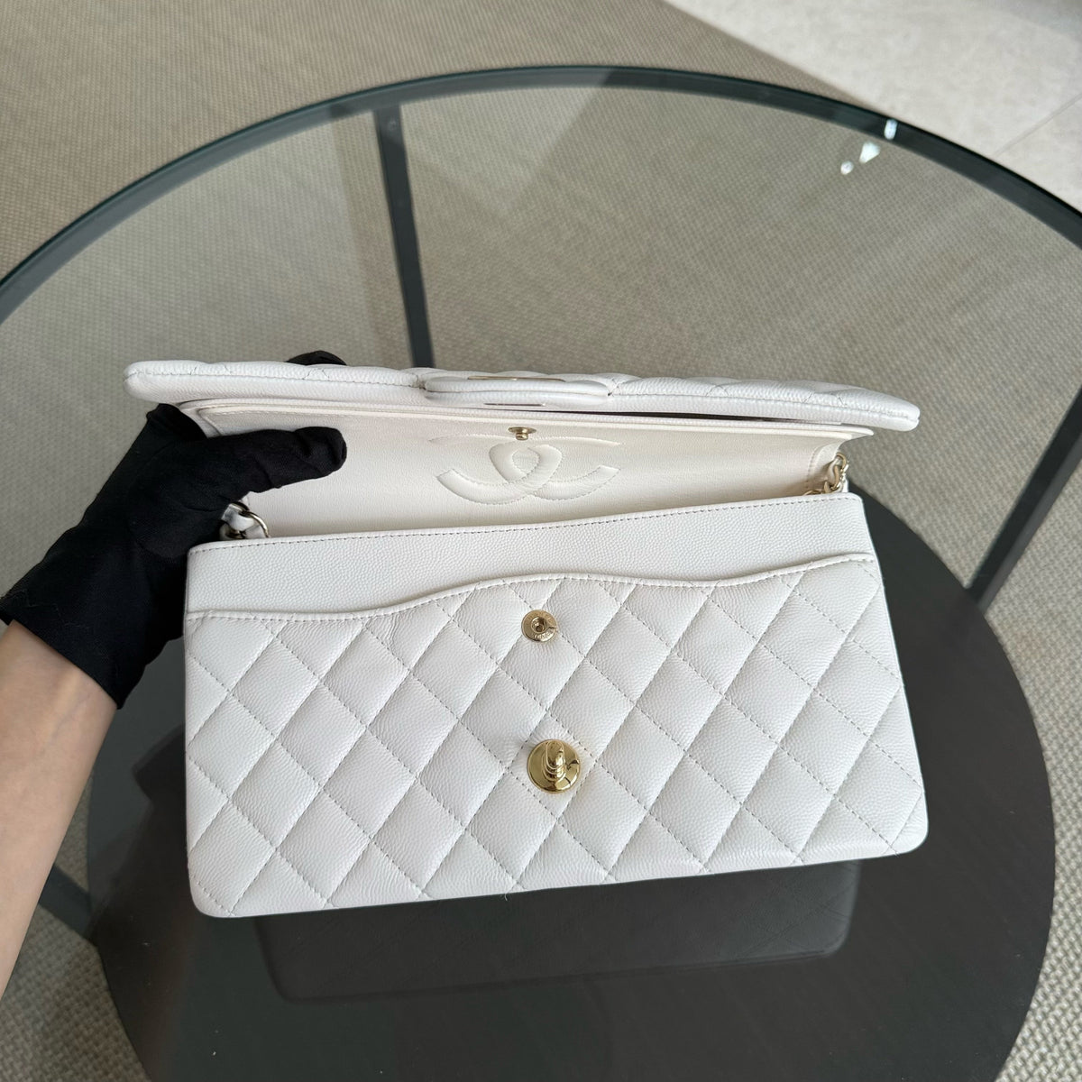 Chanel Classic Flap Medium - Caviar 25CM Quilted White Gold Hardware Series 31