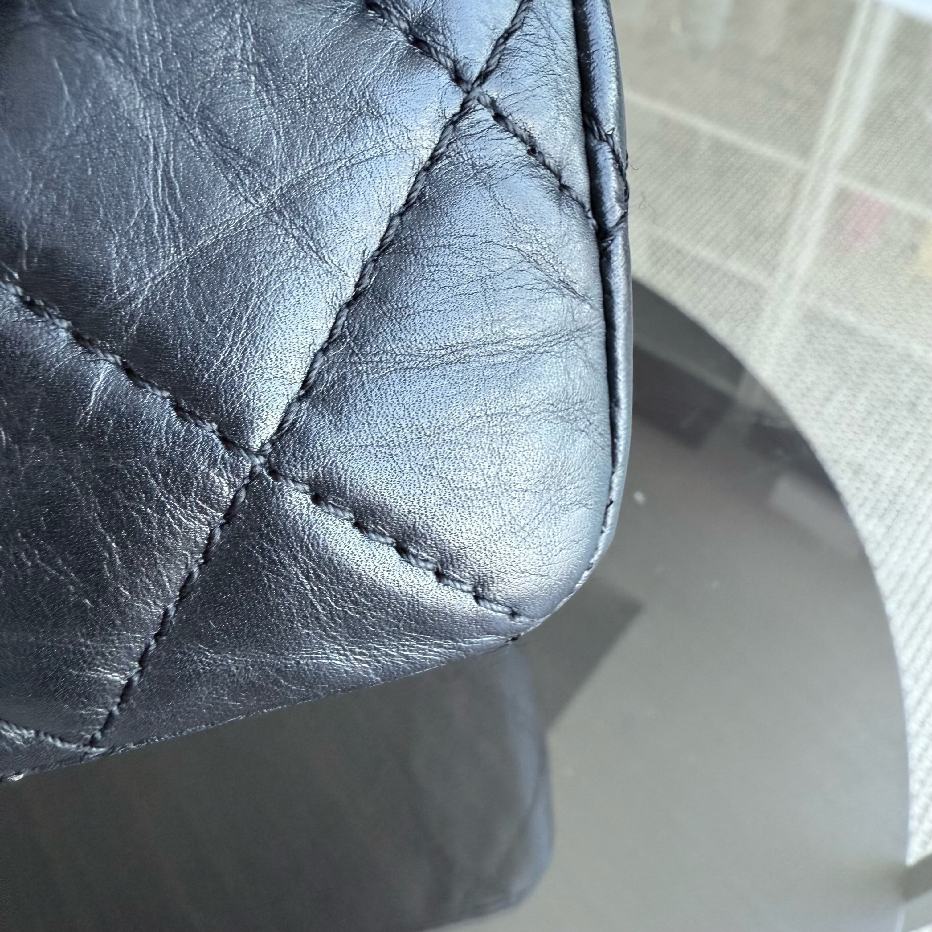 Chanel 2.55 Reissue 227 - Quilted Aged Calfskin Black Gold Hardware