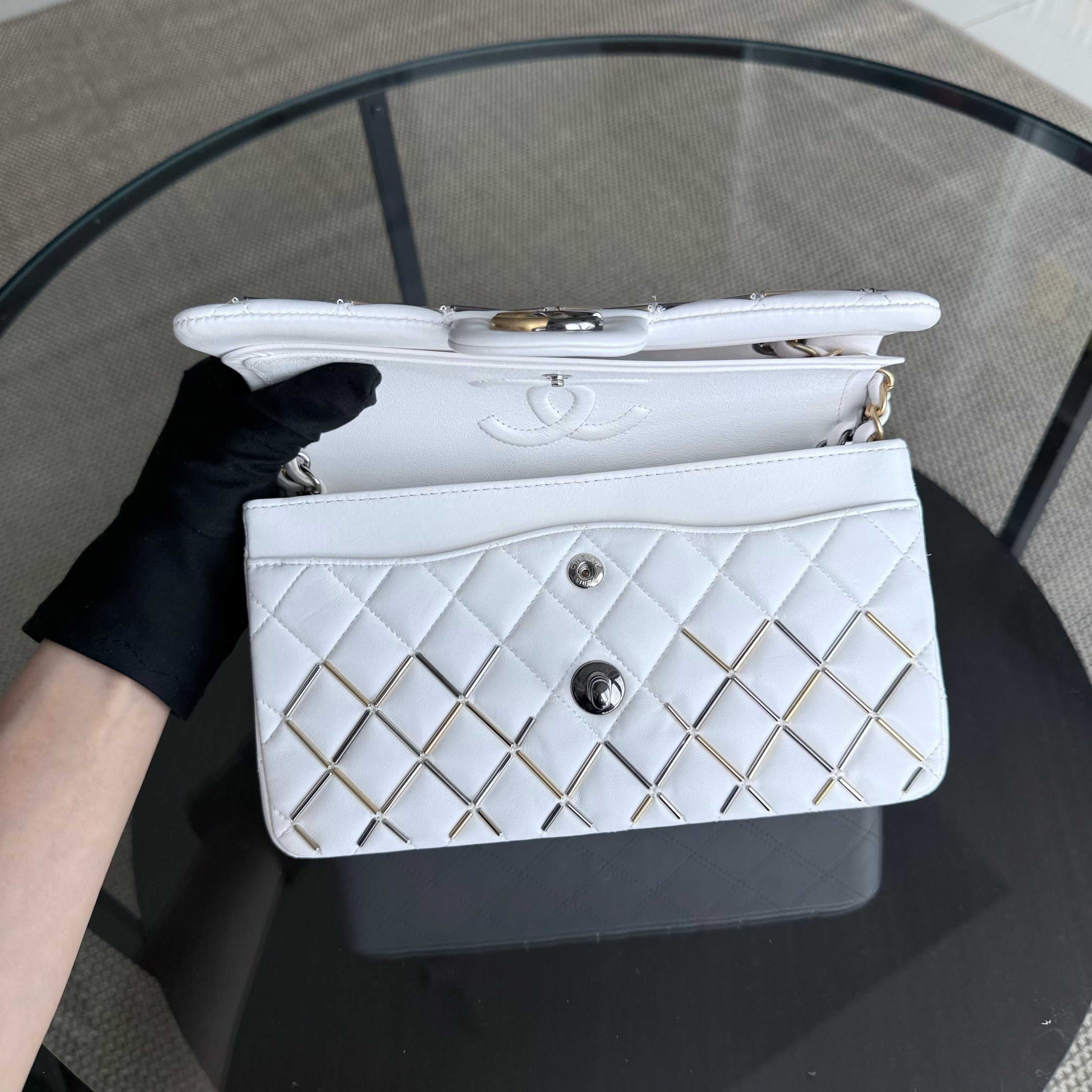 Chanel Classic Flap Small - Lambskin 23CM White Limited Edition Gold Hardware