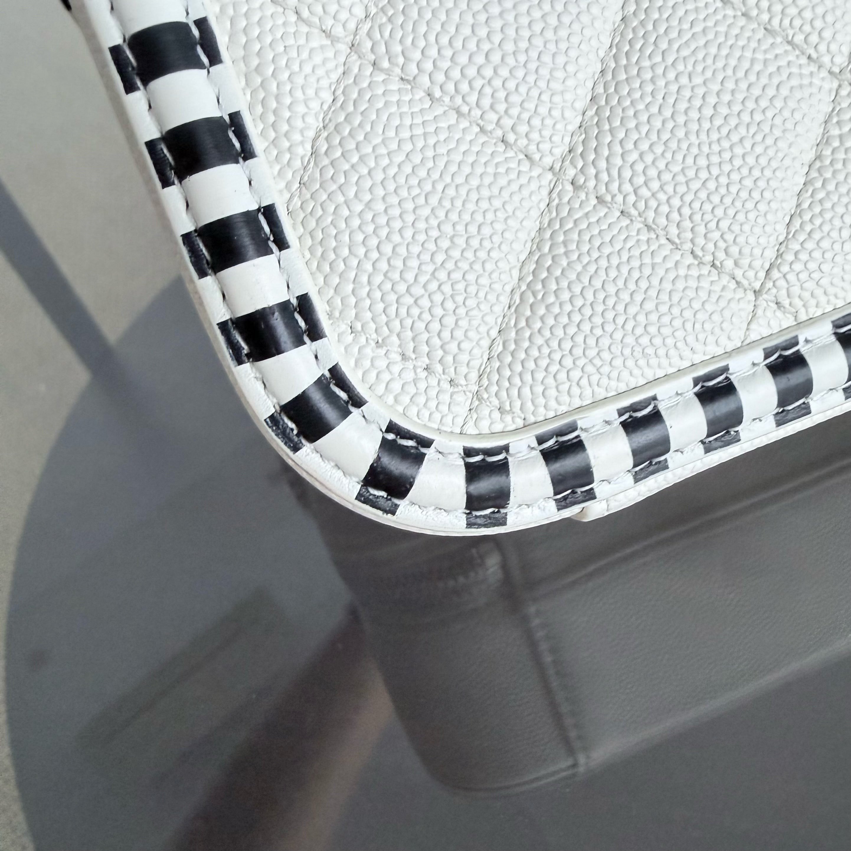 Chanel Filigree Vanity Case Medium - 21CM Caviar Quilted Two tone White-Black Gold Hardware Series 27