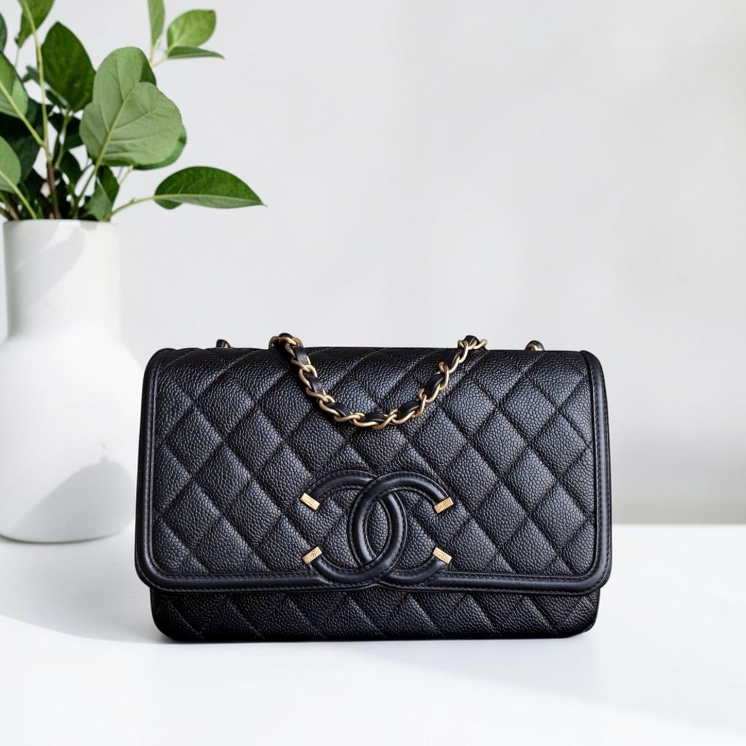 Chanel Filigree CC Medium - 25CM Caviar Quilted Grained Calfskin Black Gold Hardware Series 24