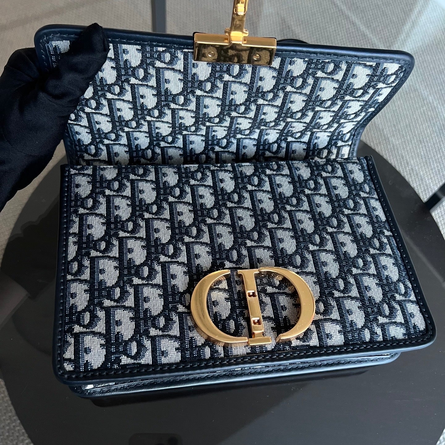 Dior Montaigne 30 - Medium Oblique Canvas Blue Shoulder Bag Golden Hardware