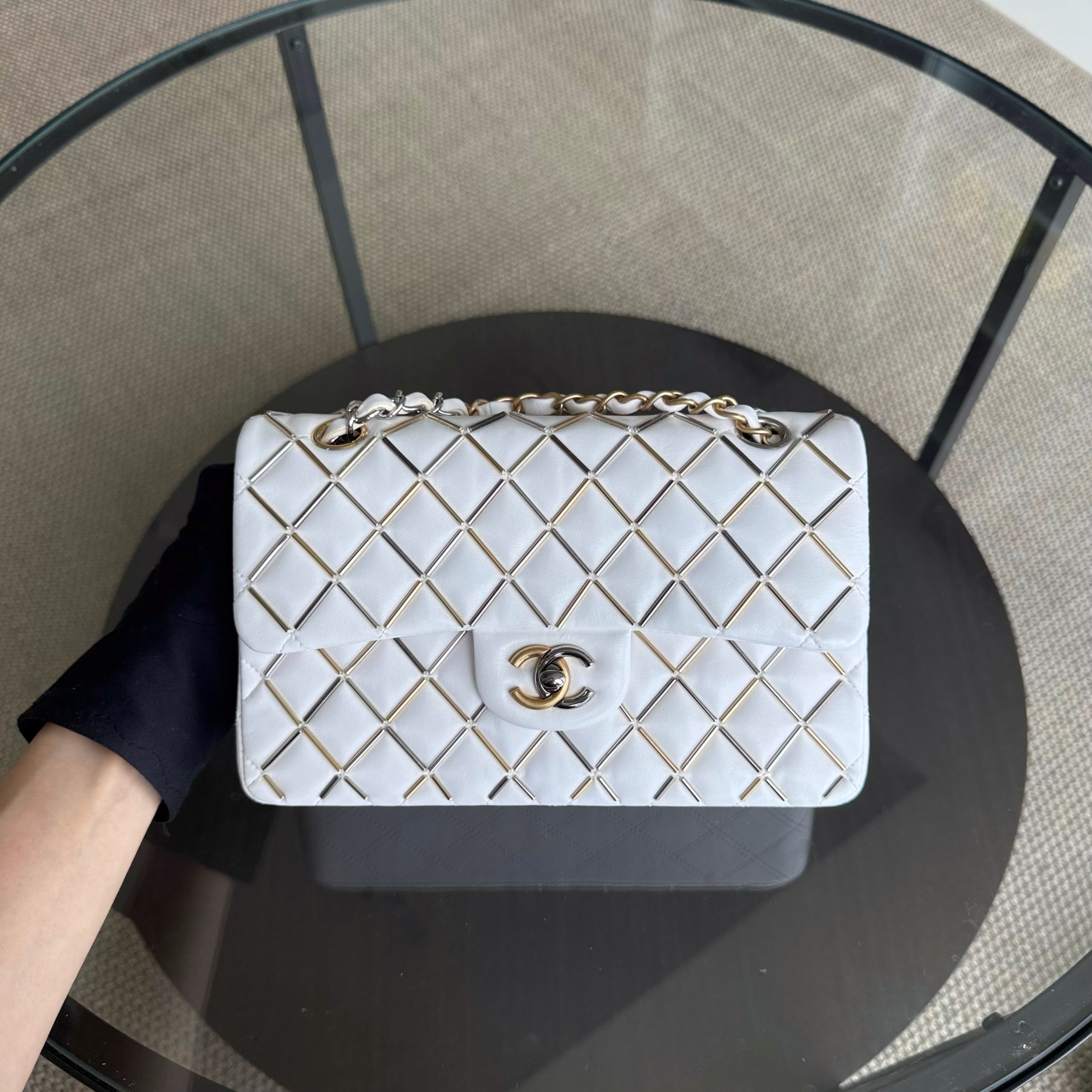 Chanel Classic Flap Small - Lambskin 23CM White Limited Edition Gold Hardware