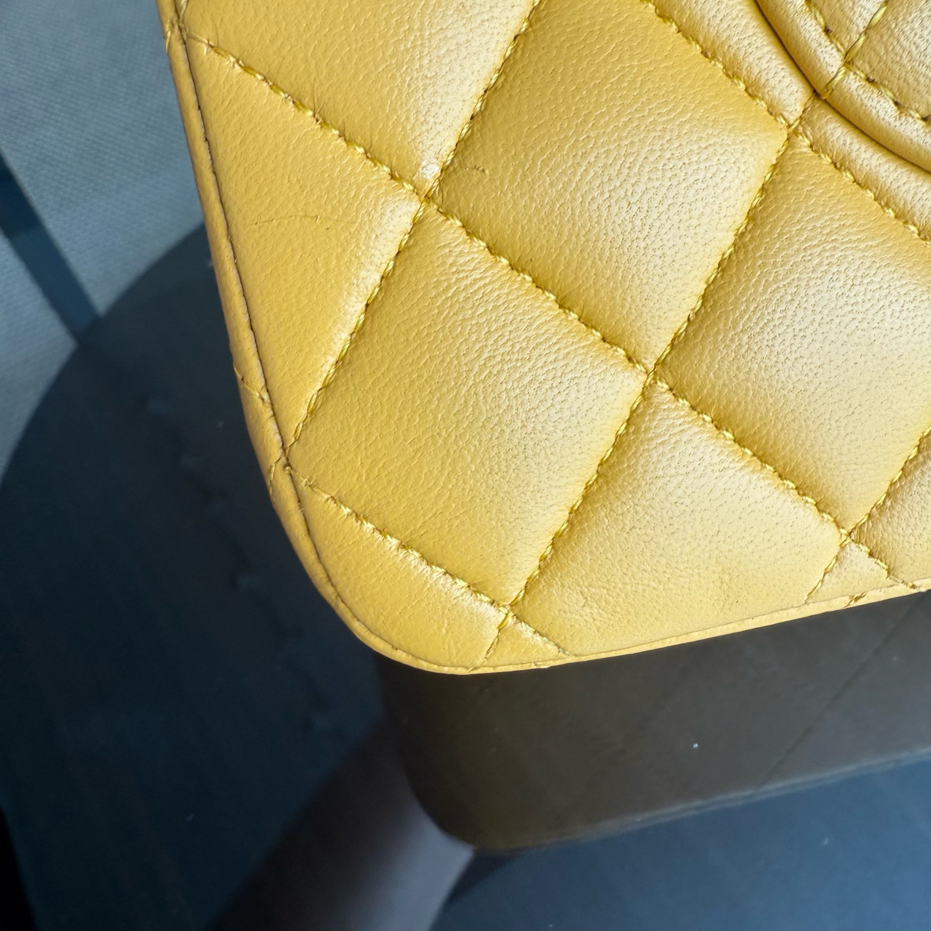 Chanel Classic Flap Medium - 25CM Quilted Lambskin Yellow Gold Hardware Series 22