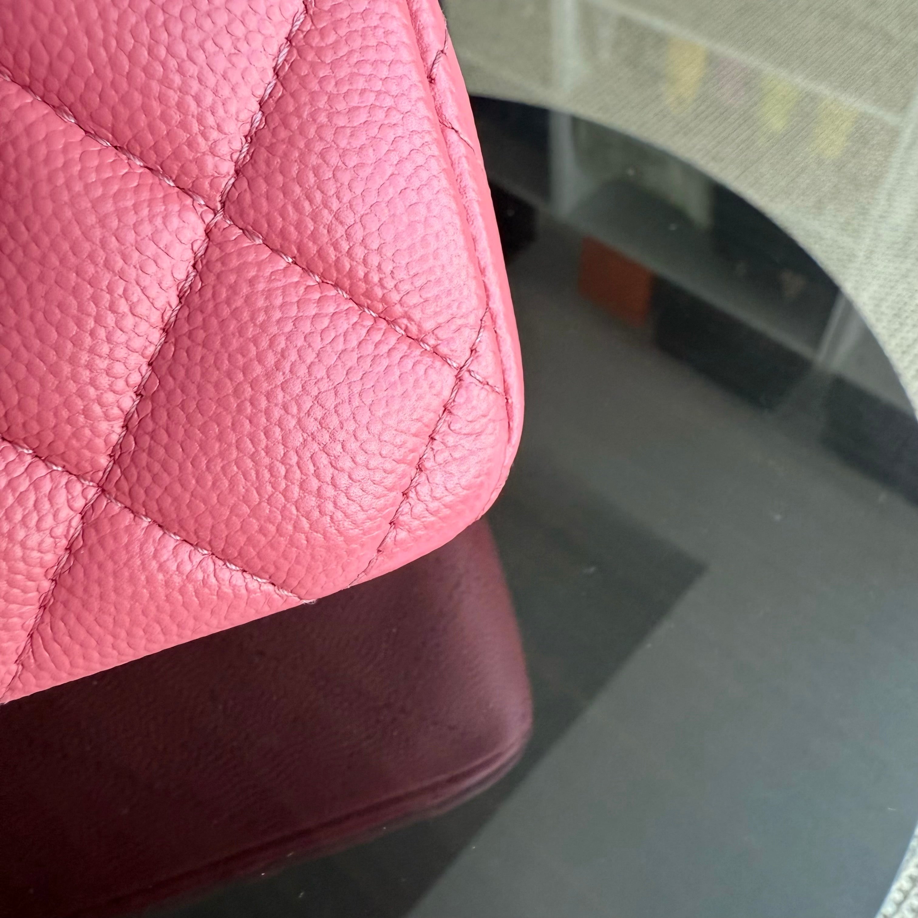 Chanel Classic Fp Small - Caviar 23CM Quilted Grained Calfskin Pink Gold Hardware Series 28