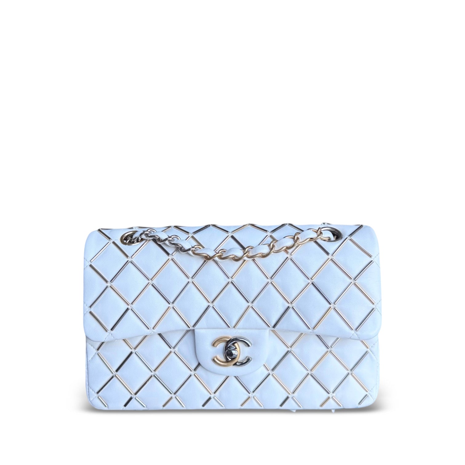 Chanel Classic Flap Small - Lambskin 23CM White Limited Edition Gold Hardware