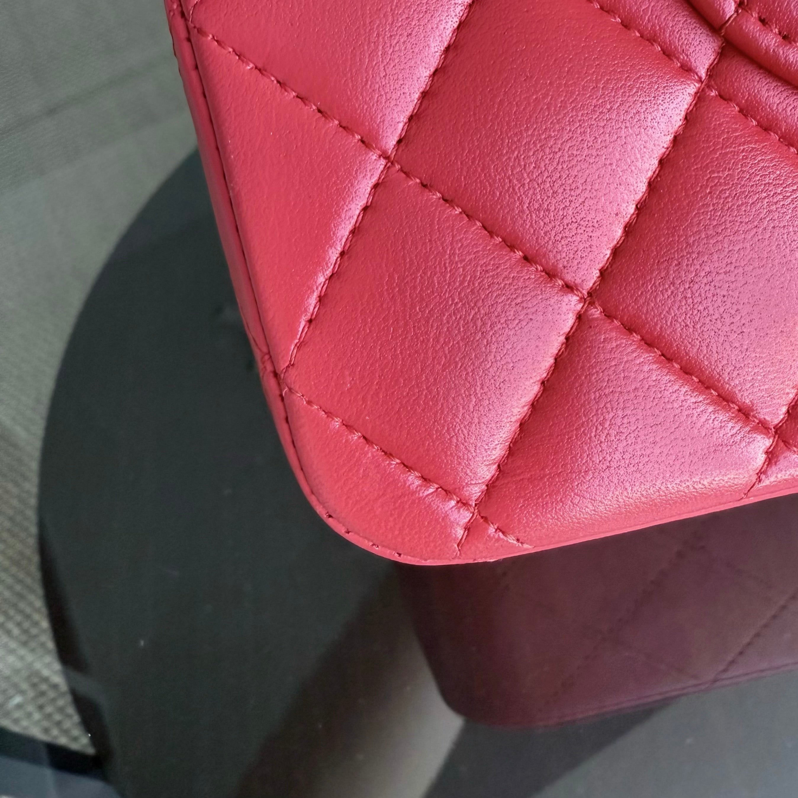 Chanel Classic Flap Medium - 25CM Quilted Lambskin Red Gold Hardware Series 13