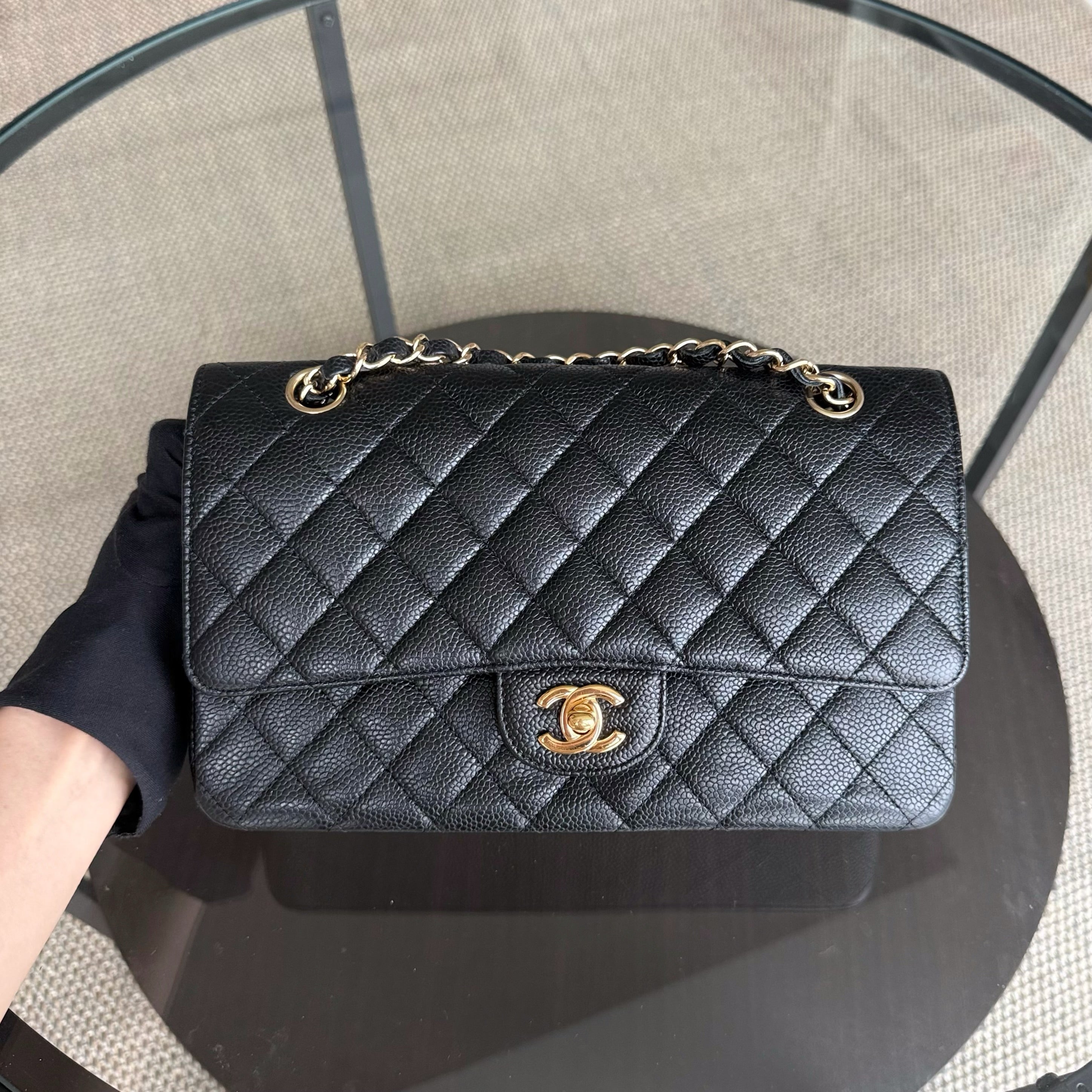 Chanel Classic Flap Medium - Caviar 25CM Quilted Black Gold Hardware