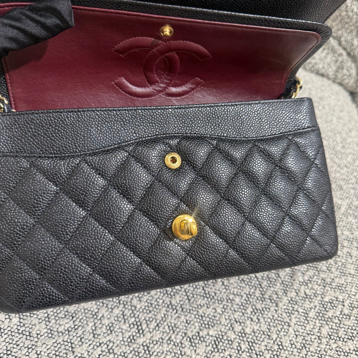 Chanel Classic Flap Medium - 25CM Quilted Caviar Black Gold Hardware