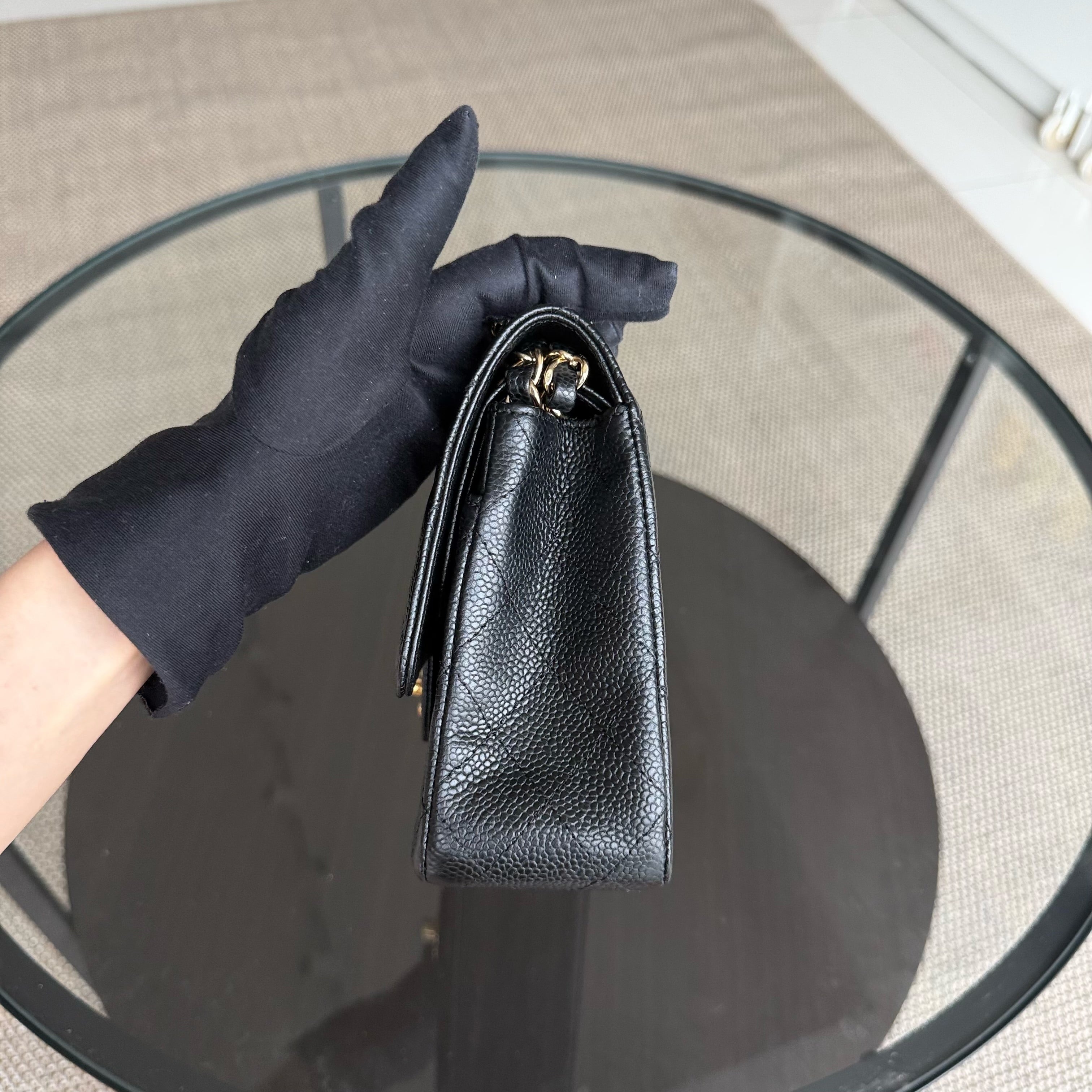 Chanel Classic Flap Medium - Caviar 25CM Quilted Black Gold Hardware