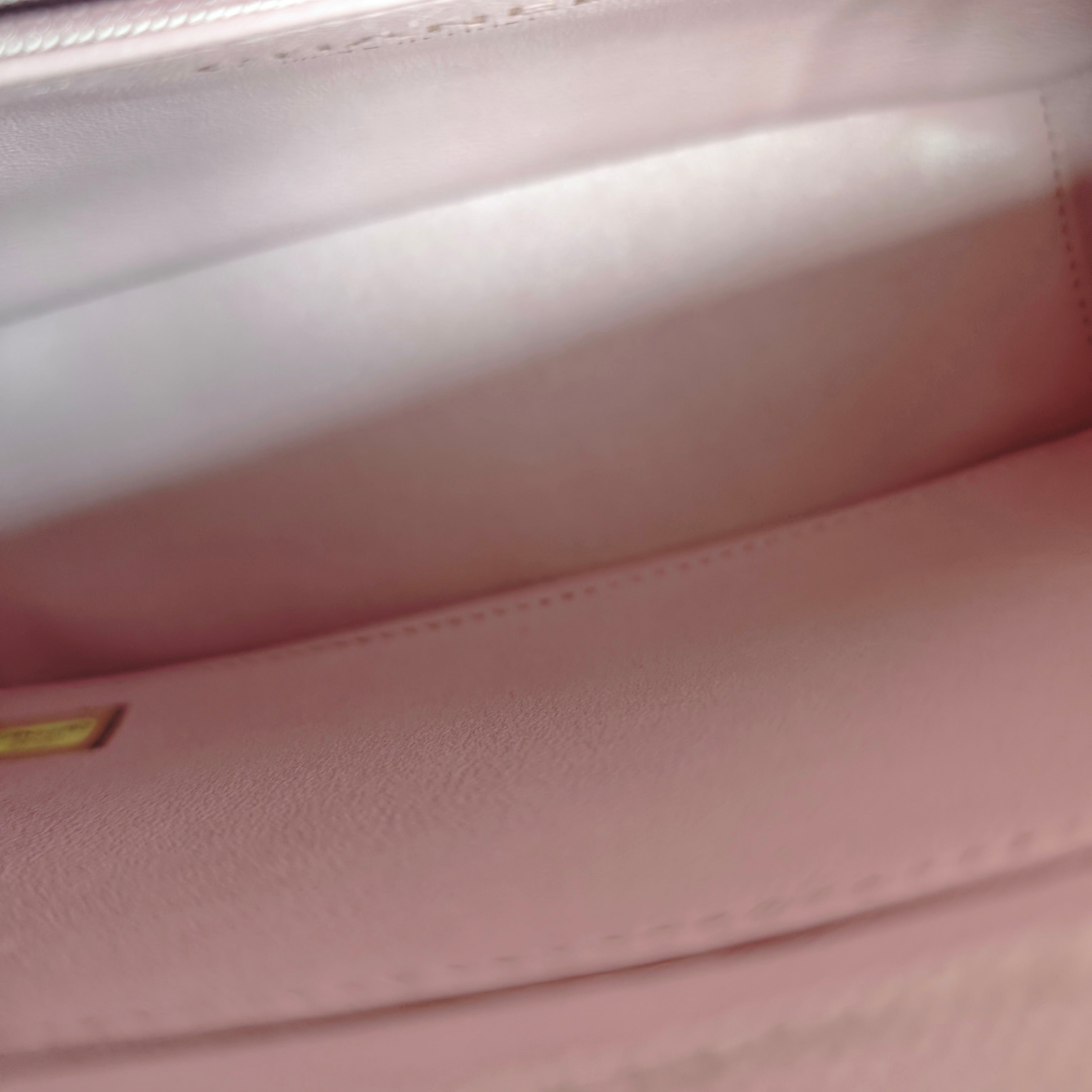 Chanel Business Affinity - Medium 23CM Caviar Quilted Sakura Light Pink Gold Hardware Series 25