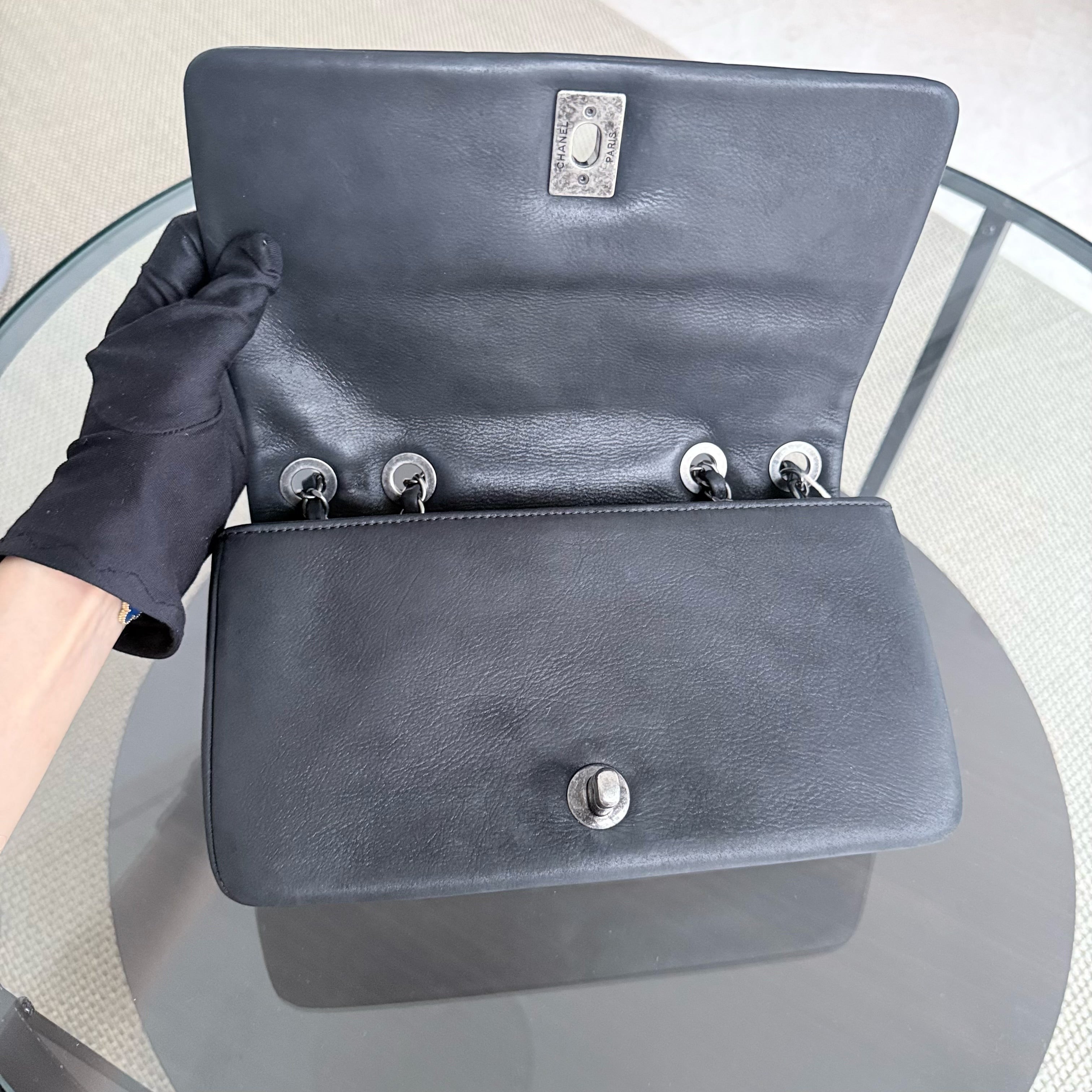 Chanel Flap Medium - Calfskin 25CM Quilted Black Ruthenium Silver Hardware Series 18