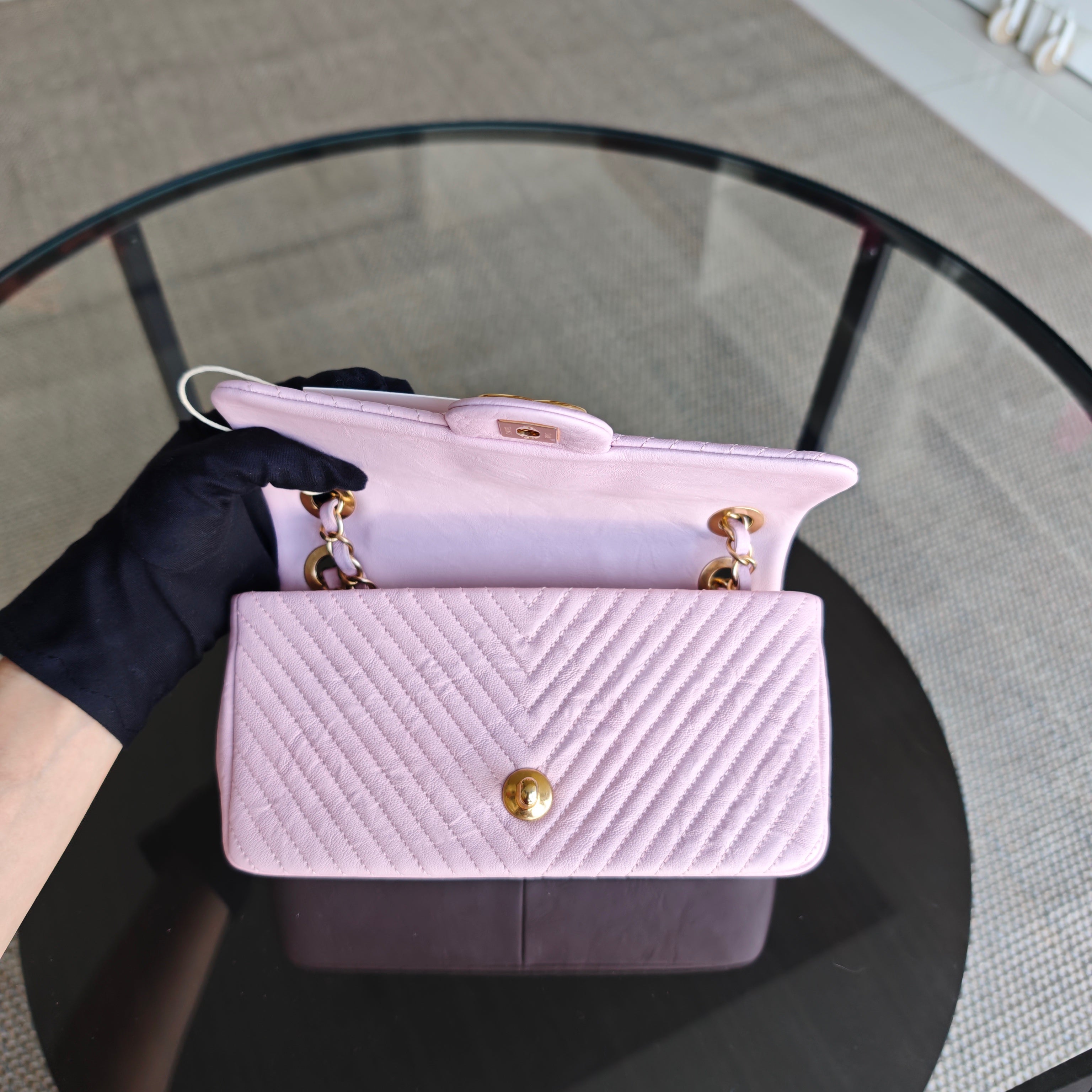 Chanel Seasonal Flap - Chevron Surpique CC Herringbone Medallion Flap Light pink Gold Hardware Series 22