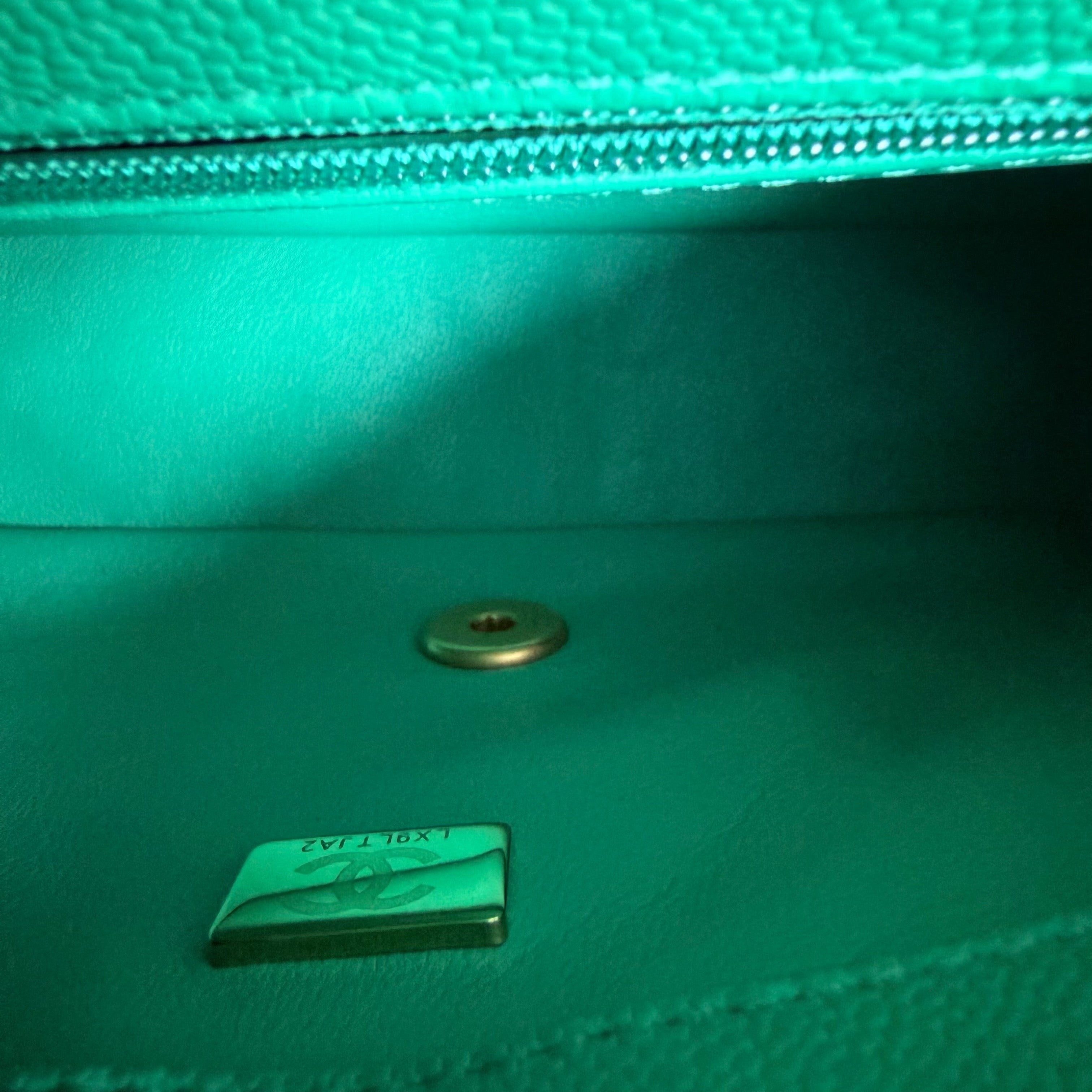 Chanel Flap Mini 21CM Sweetheart 23P - Caviar Quilted Emerald Green Gold Hardware Microchip