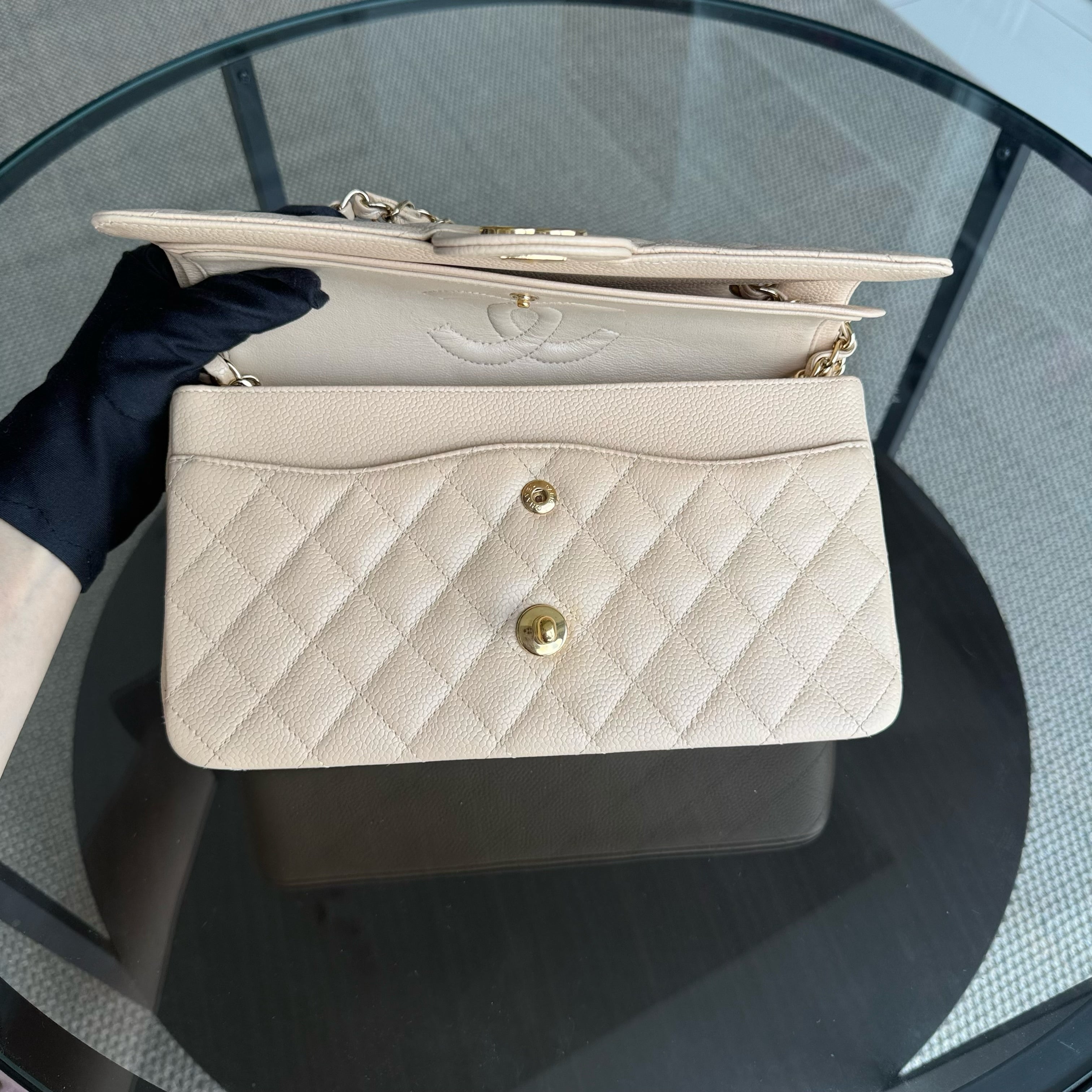 Chanel Classic Flap Medium - Caviar 25CM Quilted Beige Gold Hardware