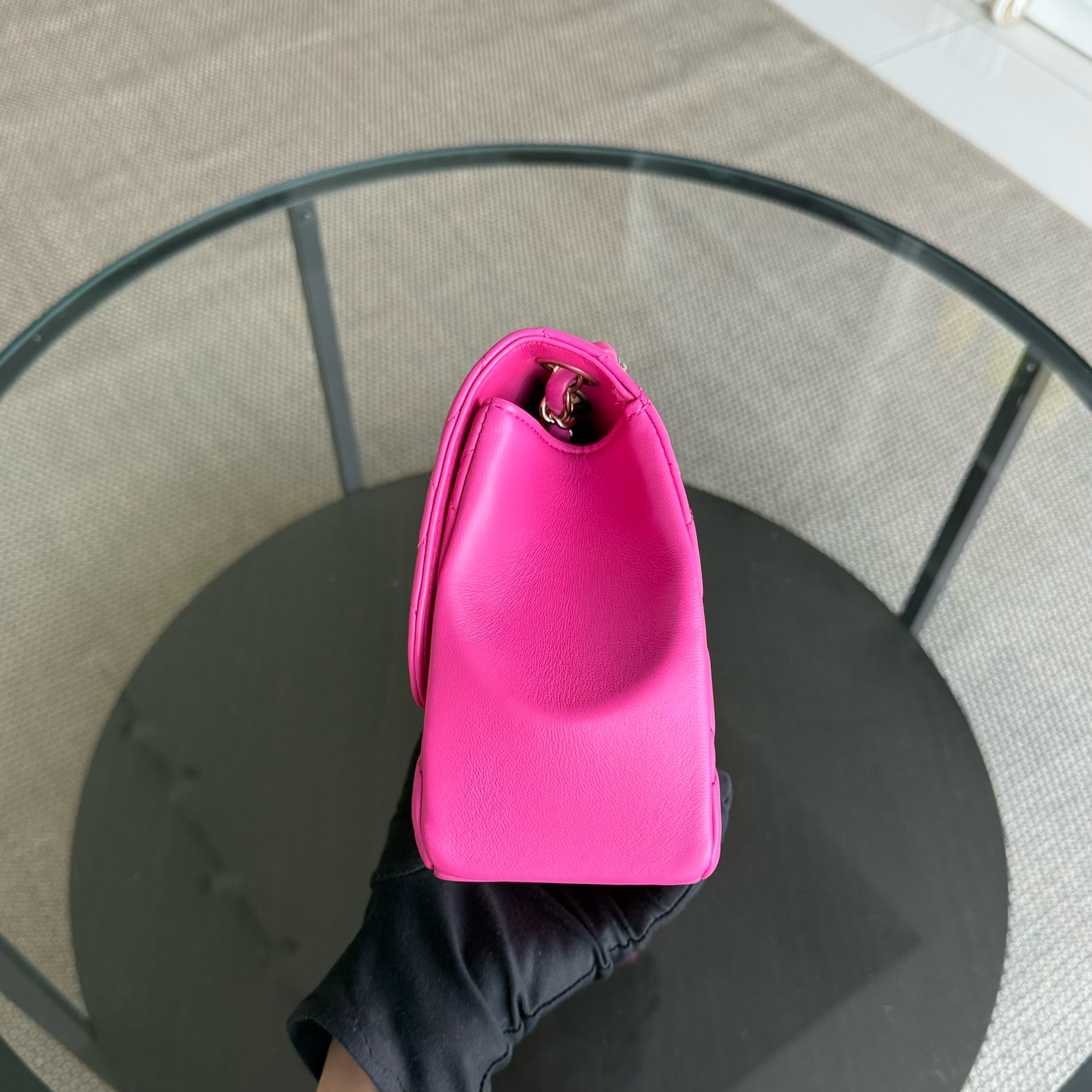 Chanel Chic Flap Seasonal Flap Medium - 25CM Quilted Lambskin Pink Gold Hardware Series 21