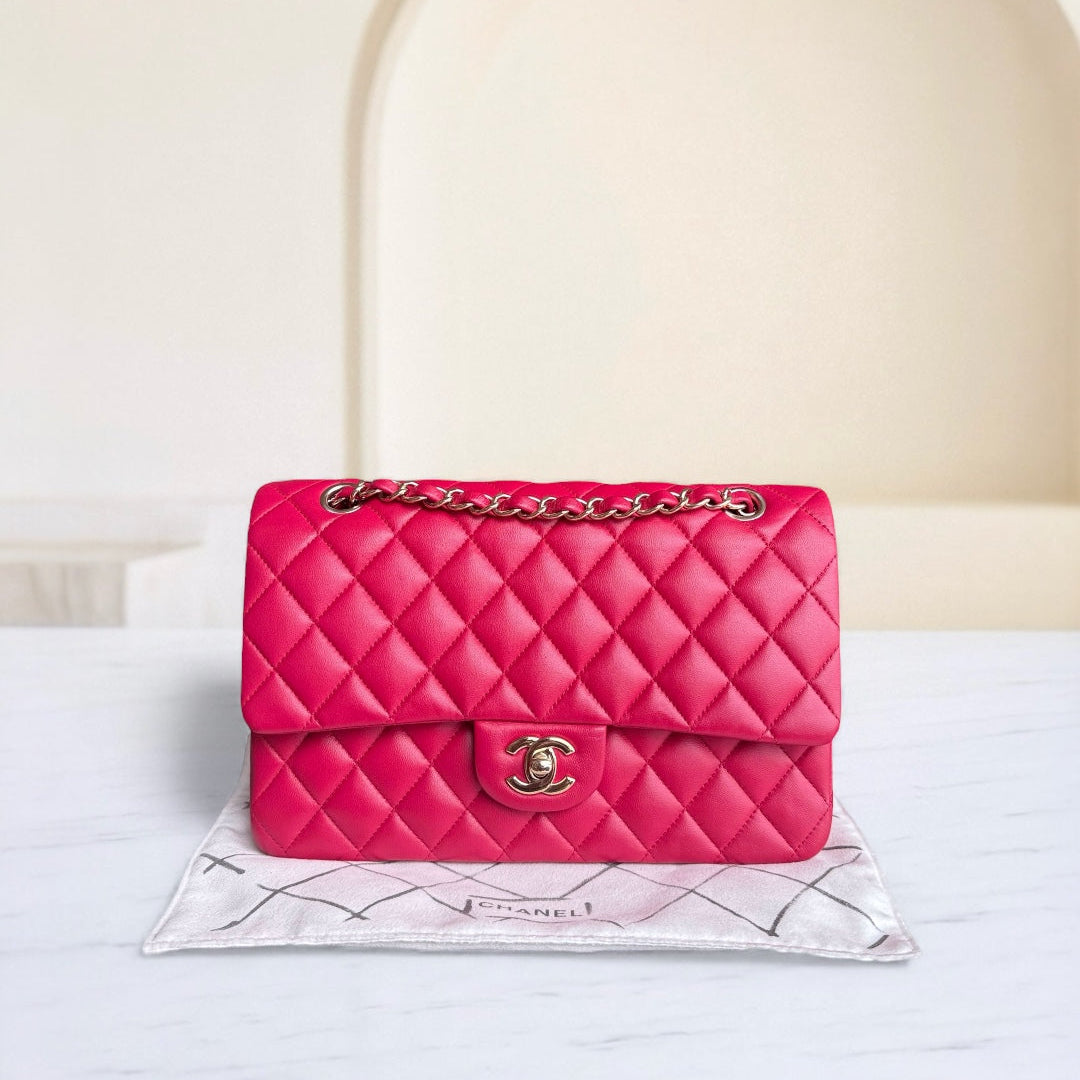 Chanel Classic Flap Medium - Quilted Lambskin 25CM Red Gold Hardware Series 21