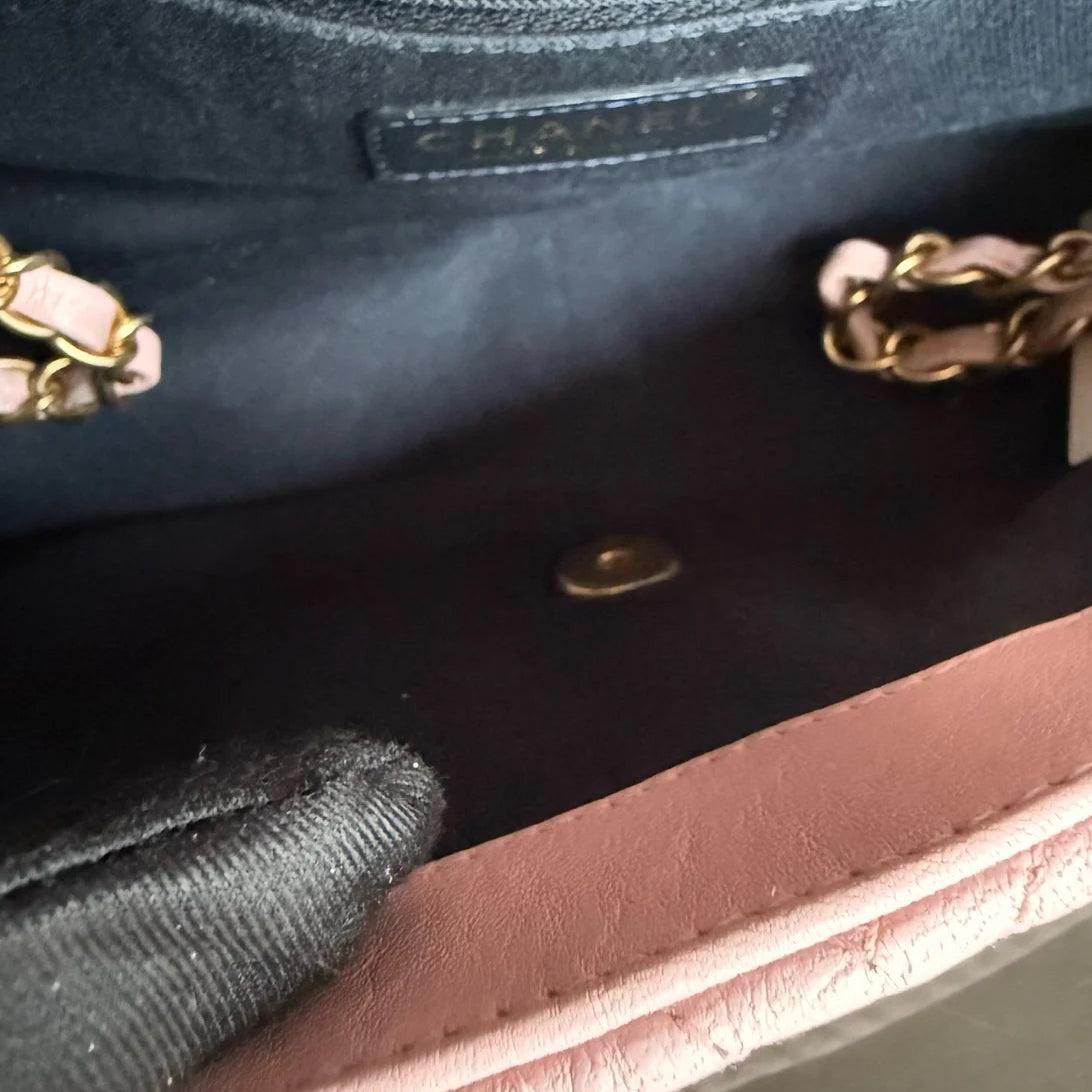Chanel Herringbone Medallion - Chevron Seasonal Flap Light Pink Aged Gold Hardware Series 21