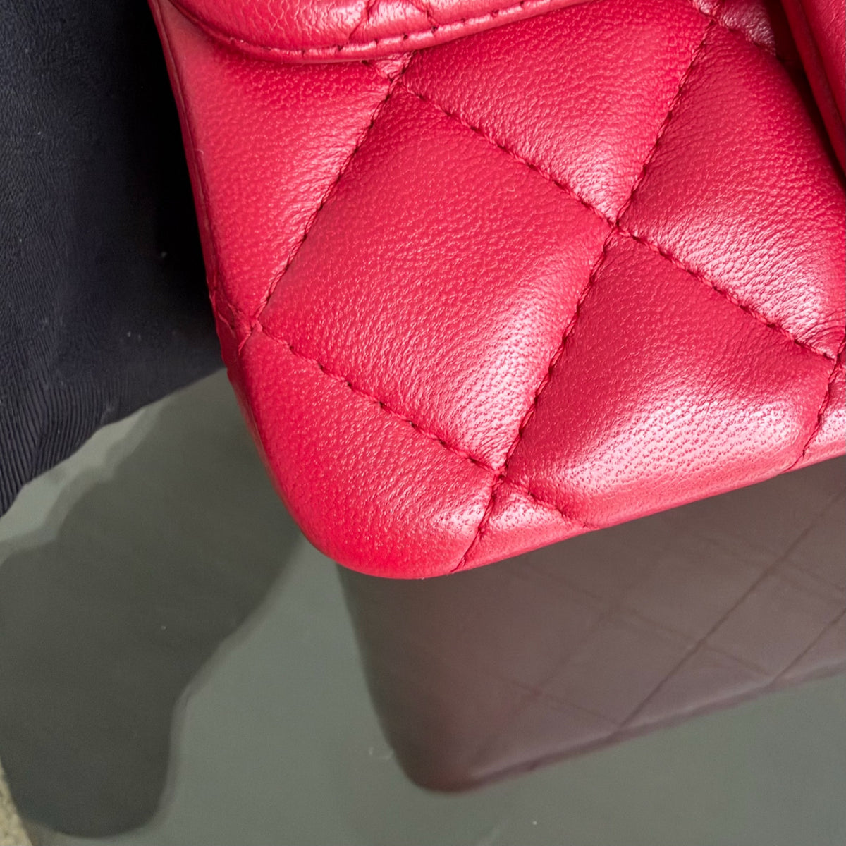 Chanel Classic Flap Mini Square - 17CM Quilted Lambskin Red Gold Hardware Series 23