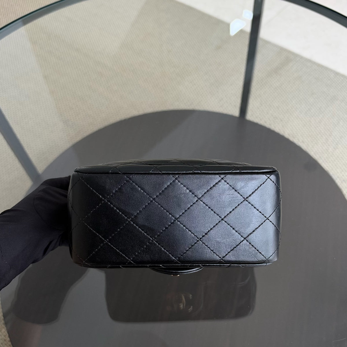 Chanel Classic Flap Mini Square - 17CM Quilted Lambskin Black Gold Hardware Series 21