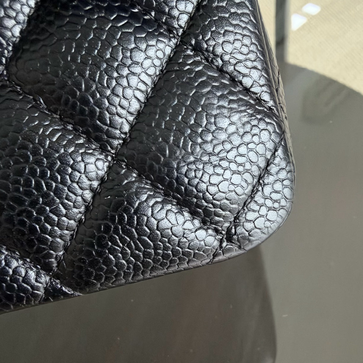 Chanel Classic Flap Medium - Caviar 25CM Quilted Black Silver Hardware Series 21