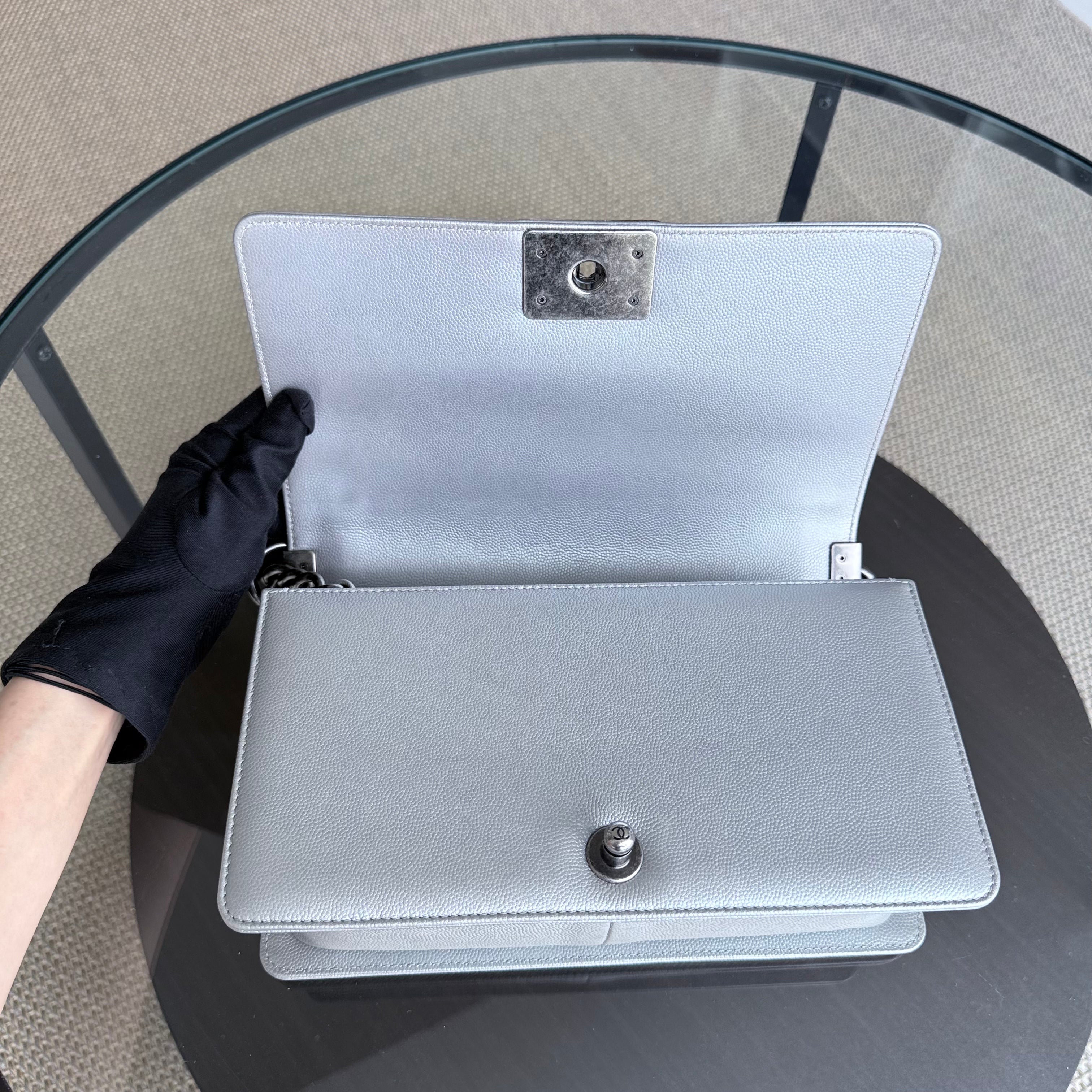 Chanel Boy Medium - Caviar 25CM Chevron Metallic Silver Ruthenium Silver Hardware Series 22