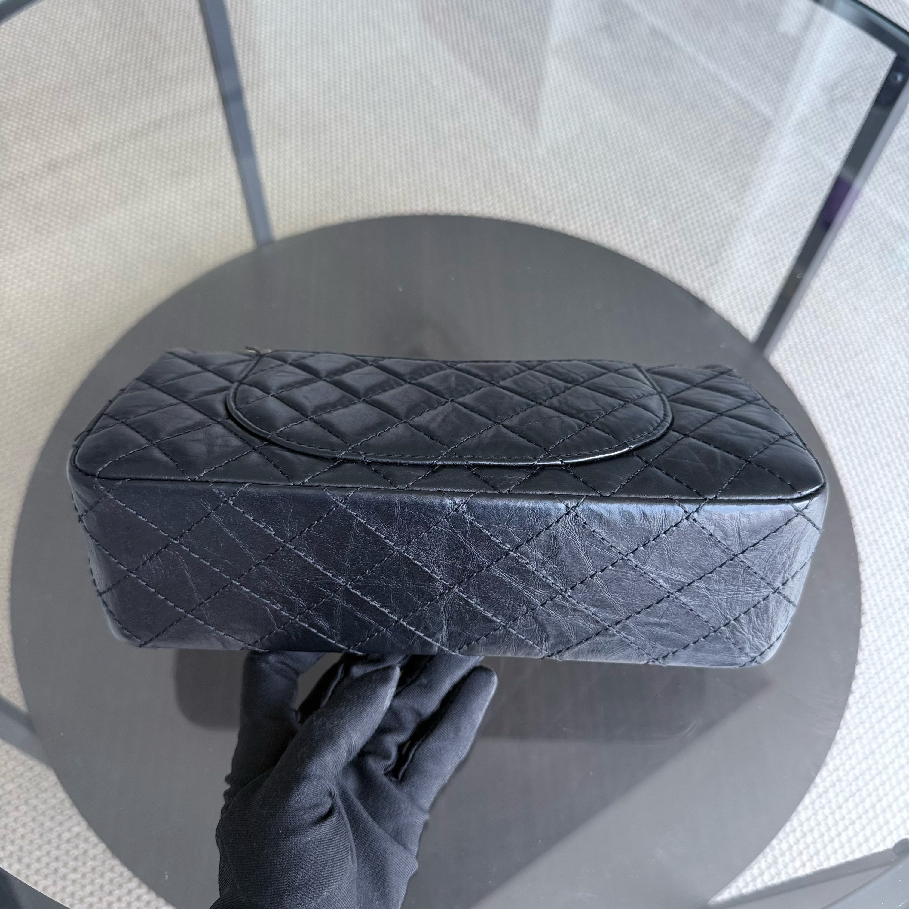 Chanel Reissue 2.55 225 - 24CM Quilted Aged Calfskin Black Gold Hardware