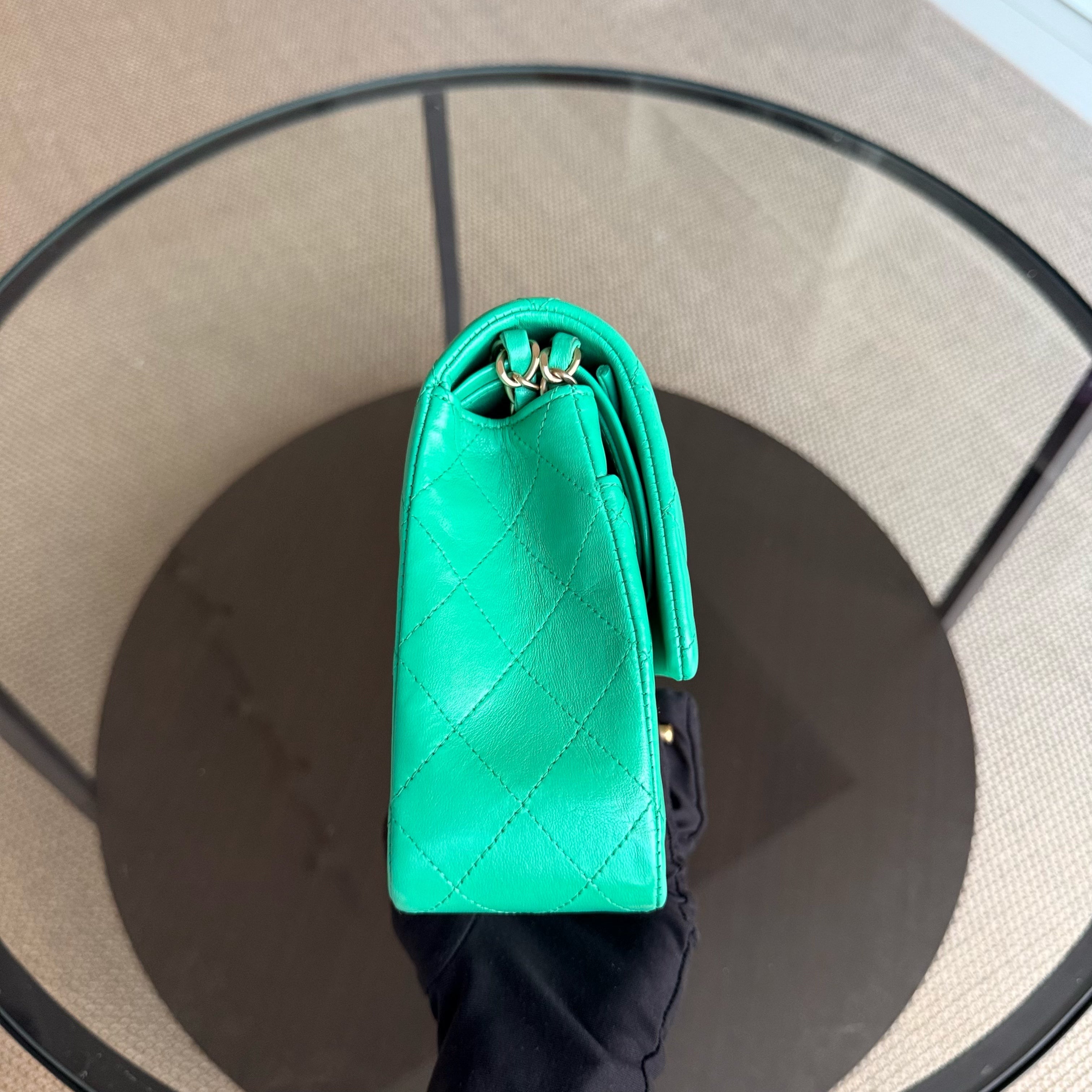 Chanel Classic Flap Medium - 25CM Quilted Lambskin Green Gold Hardware Series 18