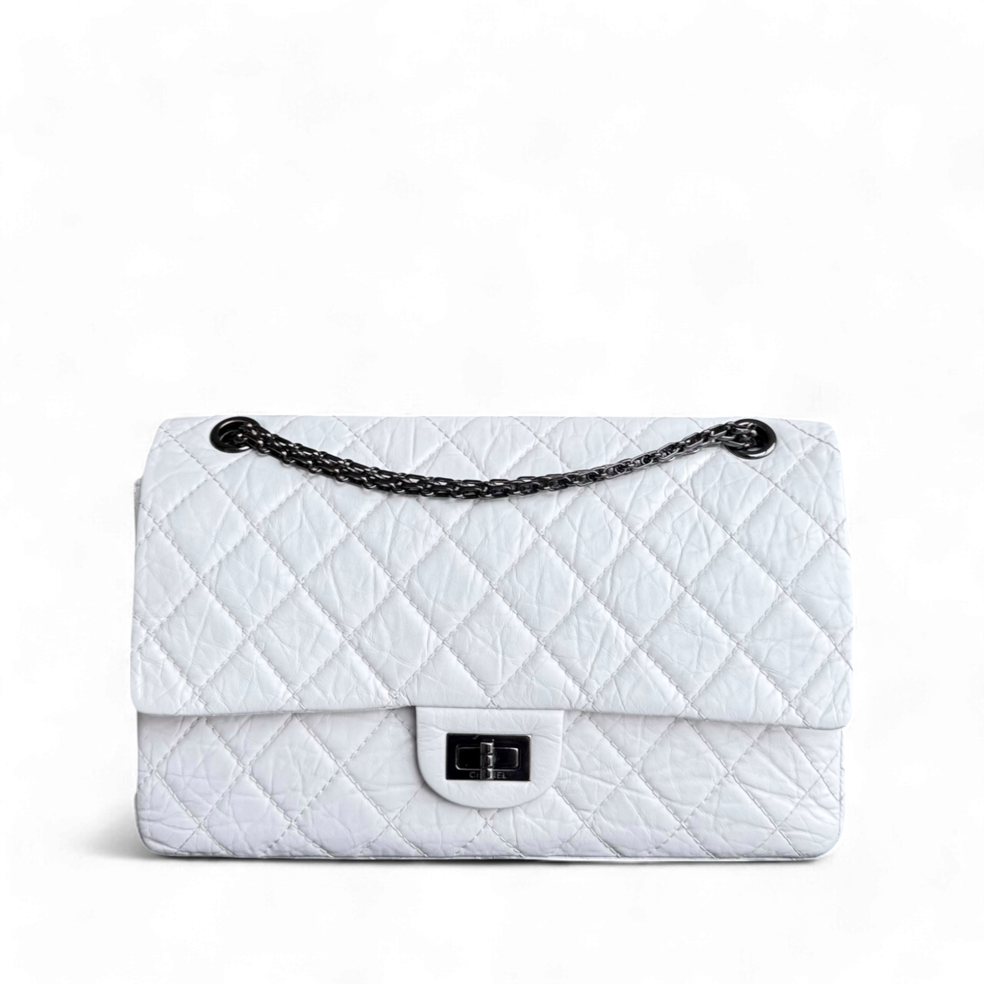 Chanel 2.55 Reissue 226 - 28CM Quilted Calfskin White Black Hardware Series 12