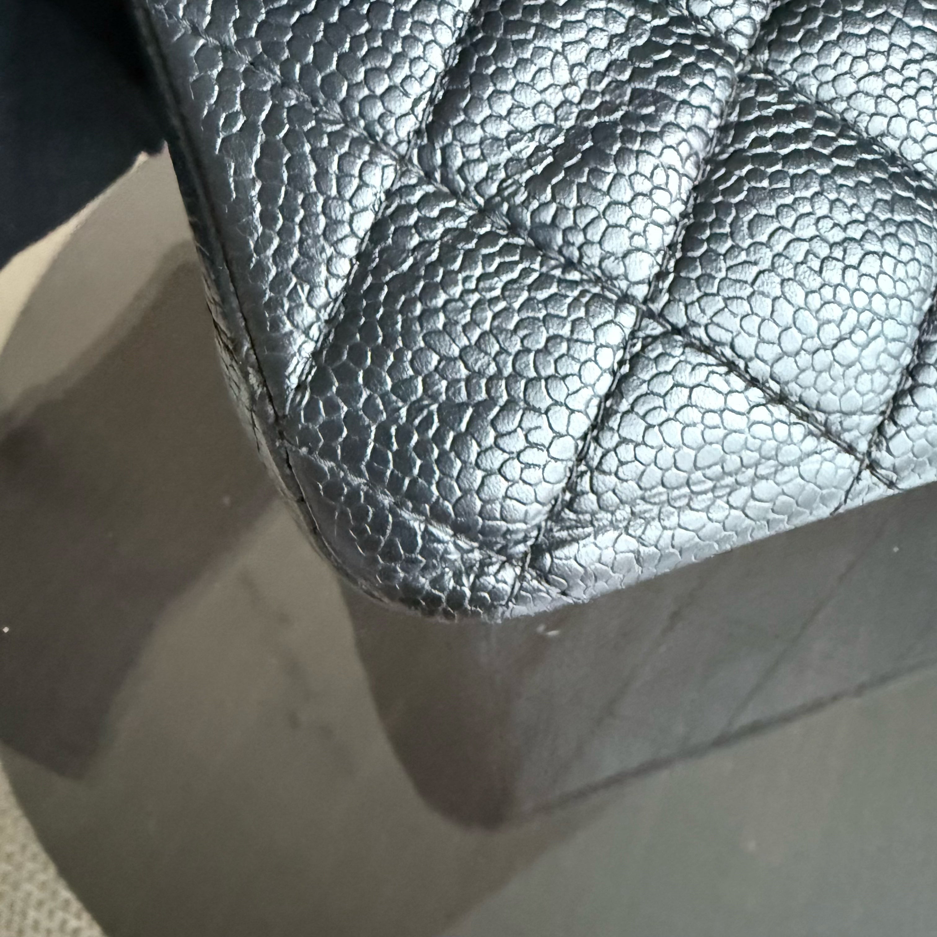 Chanel Classic Flap Medium - Caviar 25CM Quilted Black Gold Hardware Series 10