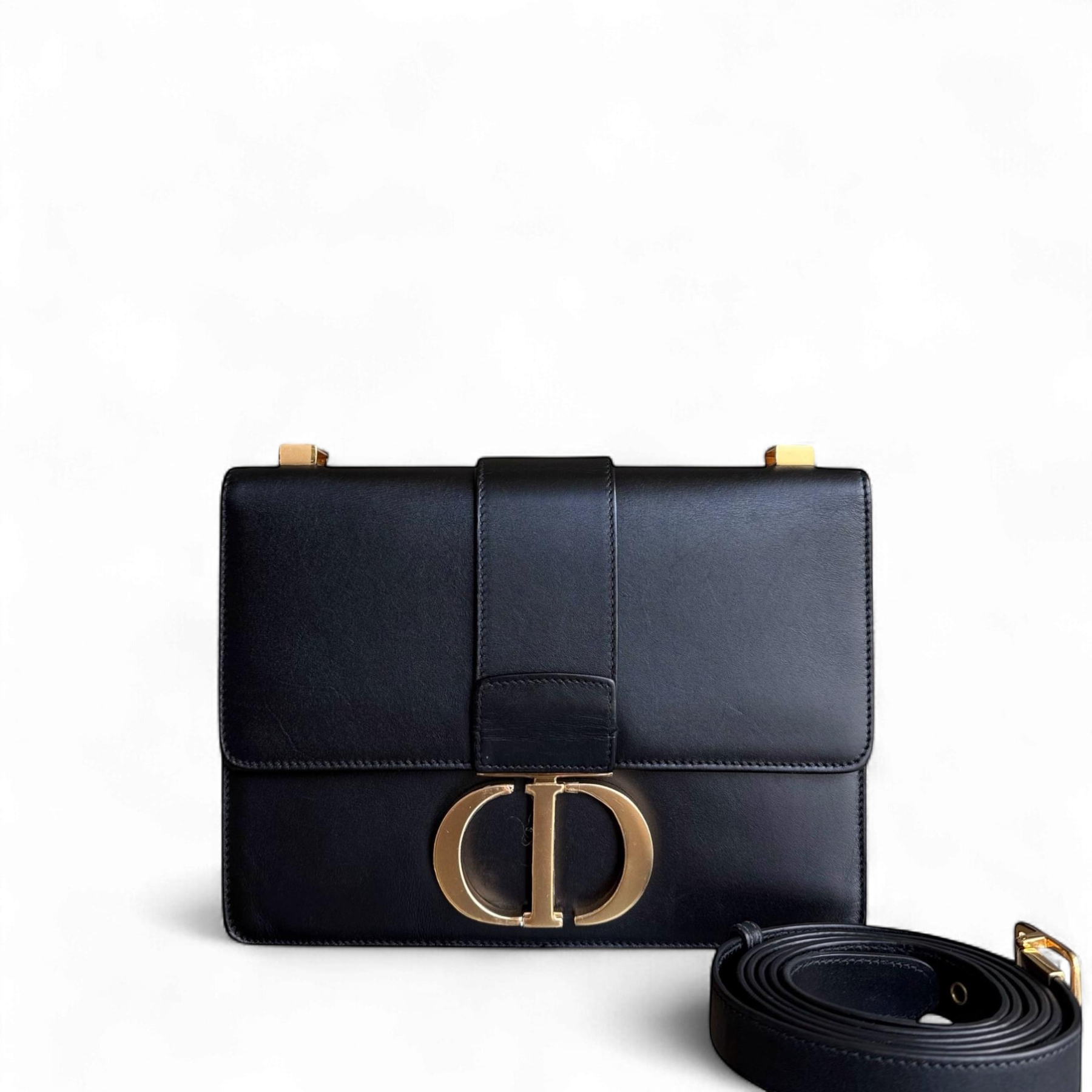 Dior Montaigne 30 - Smooth Calfskin Black Gold Hardware