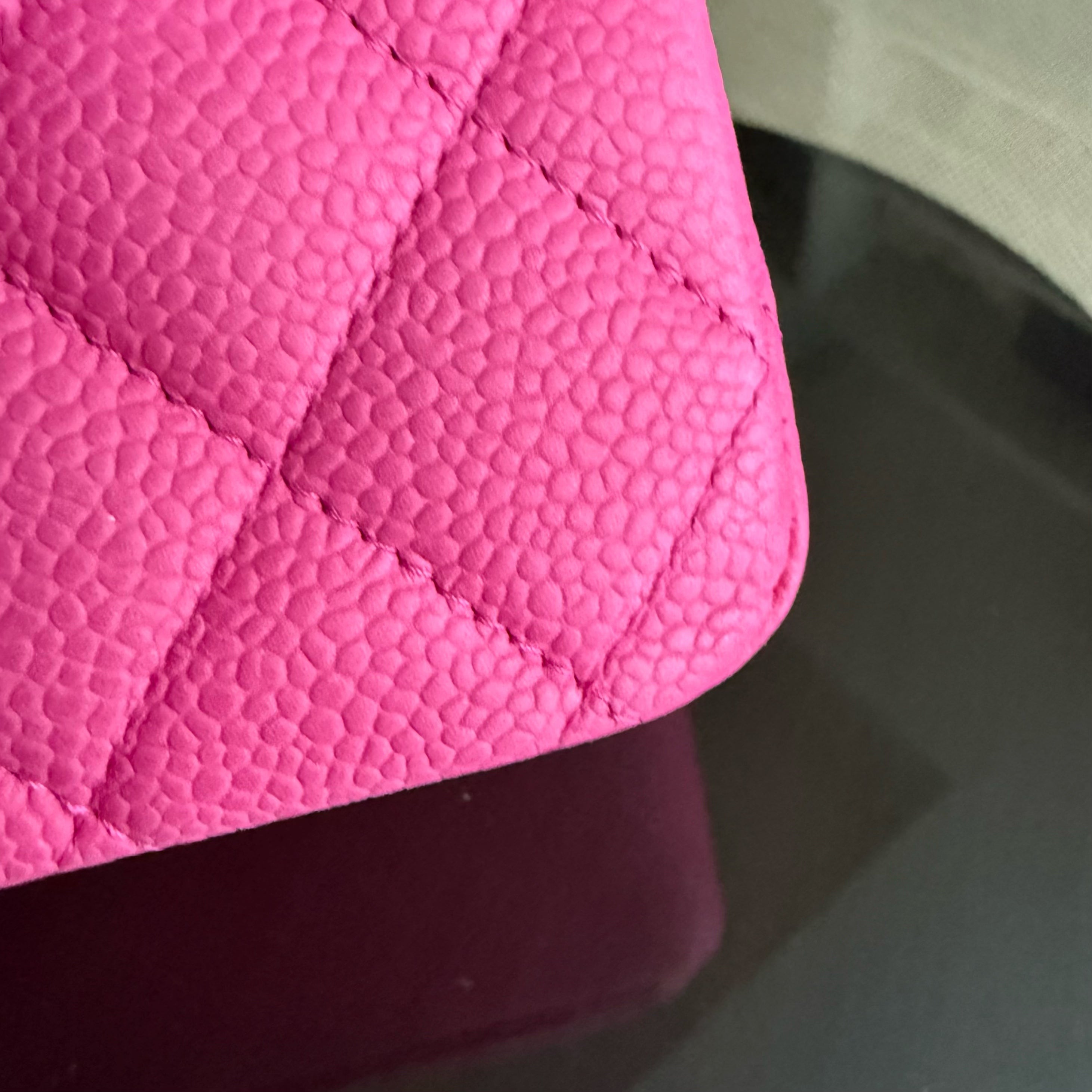 Chanel Classic Flap Medium - Caviar Iridescent 25CM Quilted Pink Silver Hardware Series 18