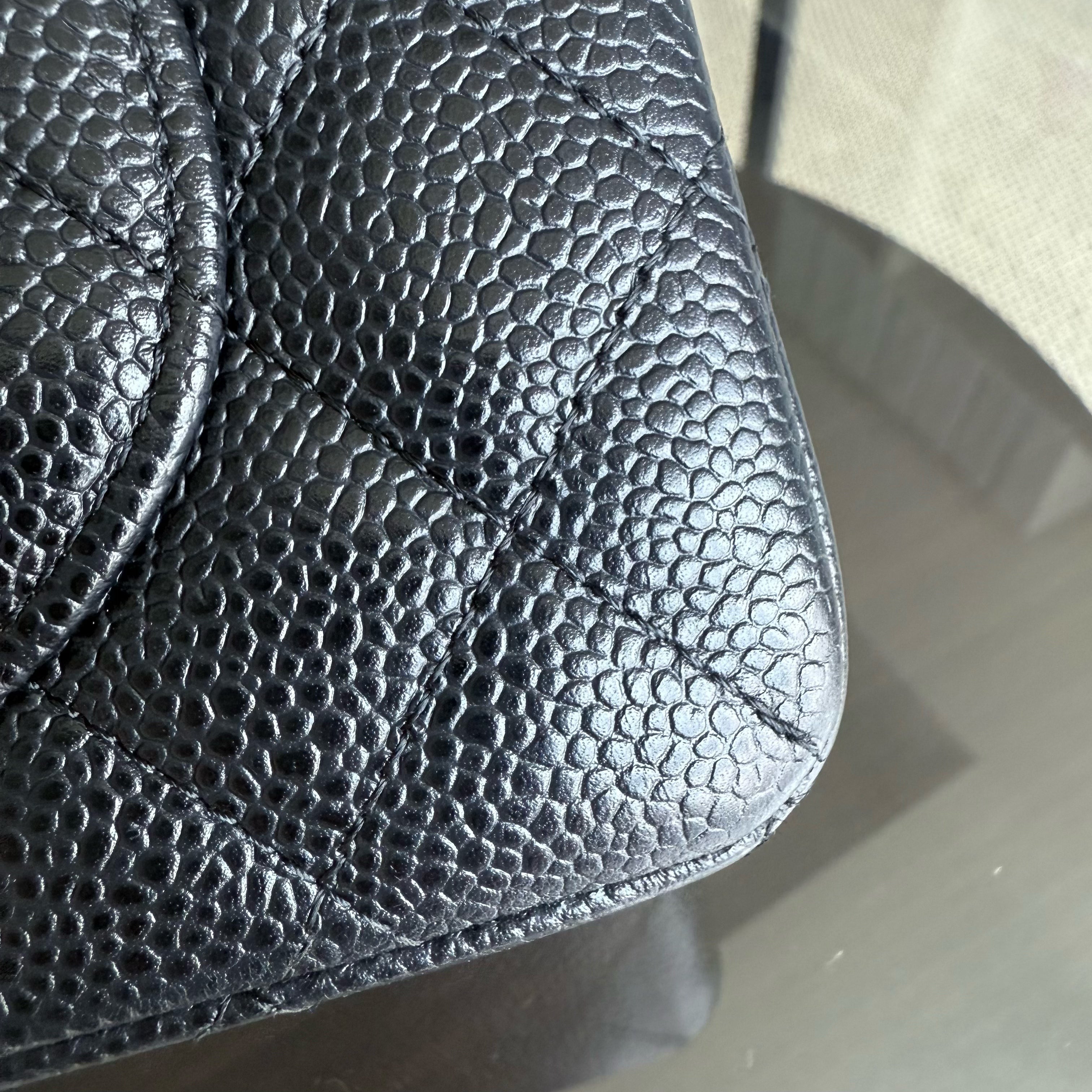 Chanel Classic Flap Small - Caviar 23CM Quilted Black Gold Hardware Series 16