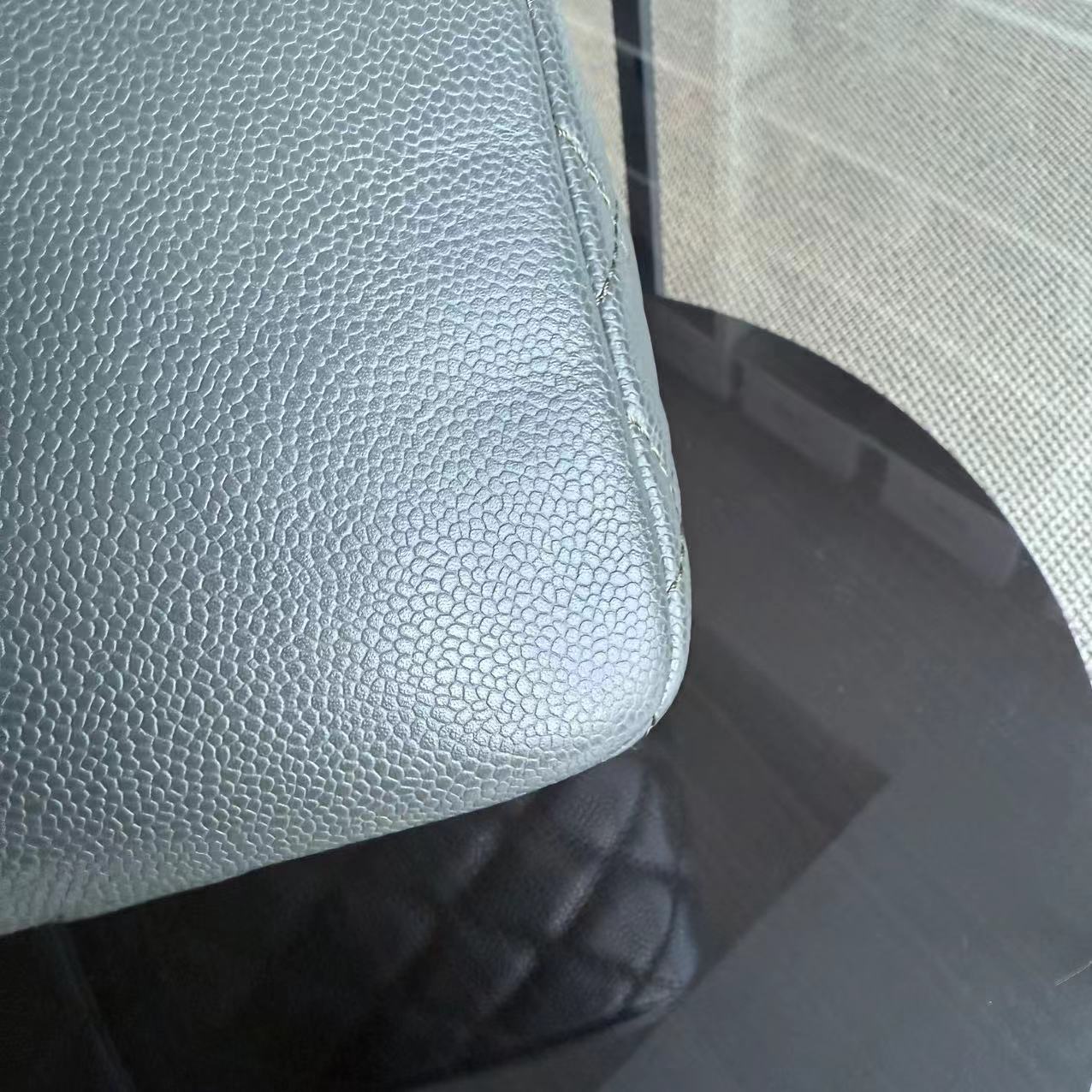 Chanel Caviar Seasonal Jumbo CC Flap 29CM Green Silver Hardware Series 15