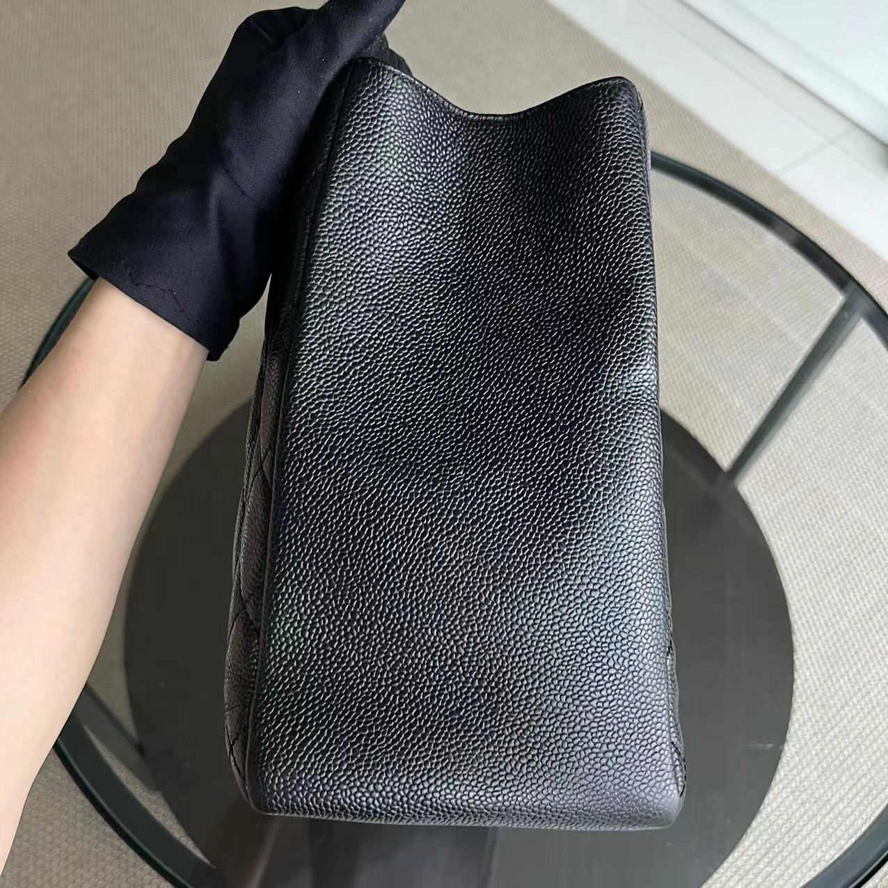 GST Grand Shopping Tote Caviar Quilted Grained Calfskin Black Golden Hardware Series 19