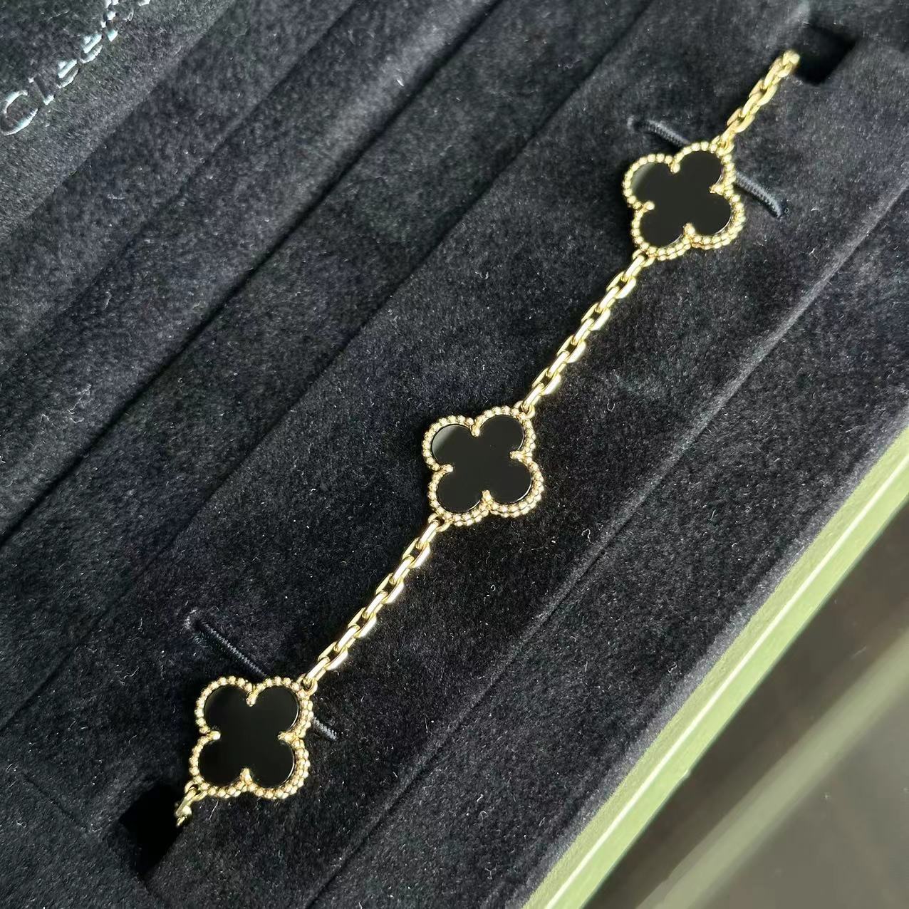 Van Cleef & Arpels VCA 5 Motif Vintage Alhambra Bracelet Onyx 18k Yellow Gold