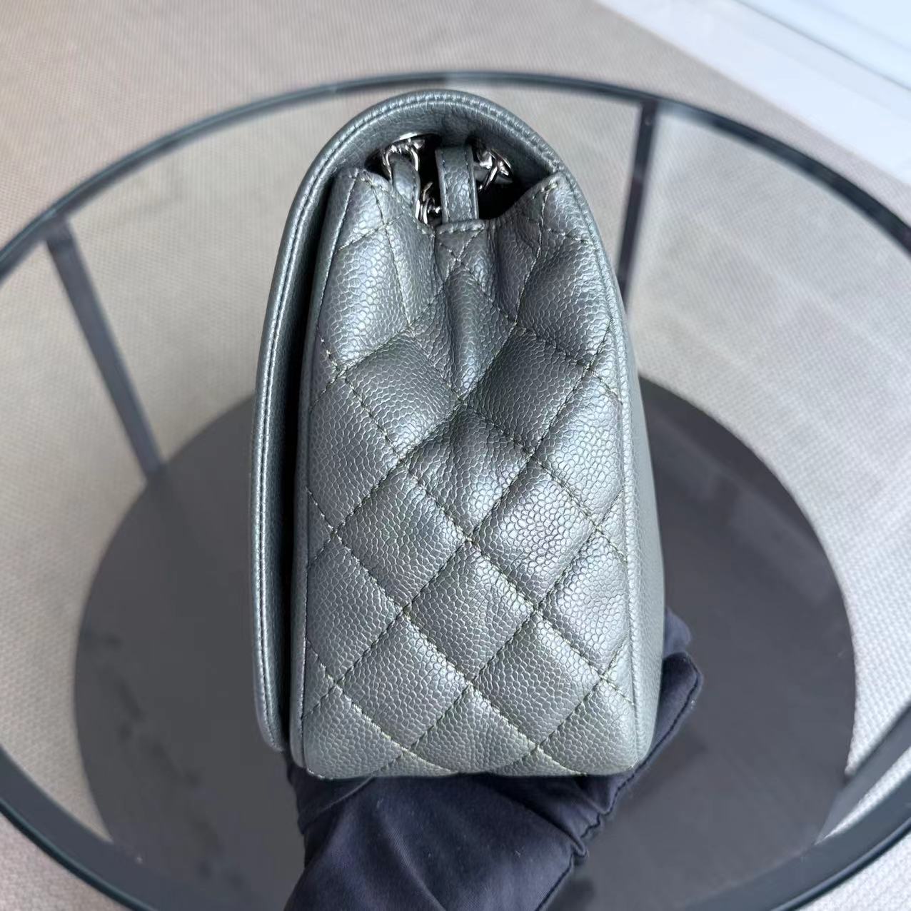 Chanel Caviar Seasonal Jumbo CC Flap 29CM Green Silver Hardware Series 15