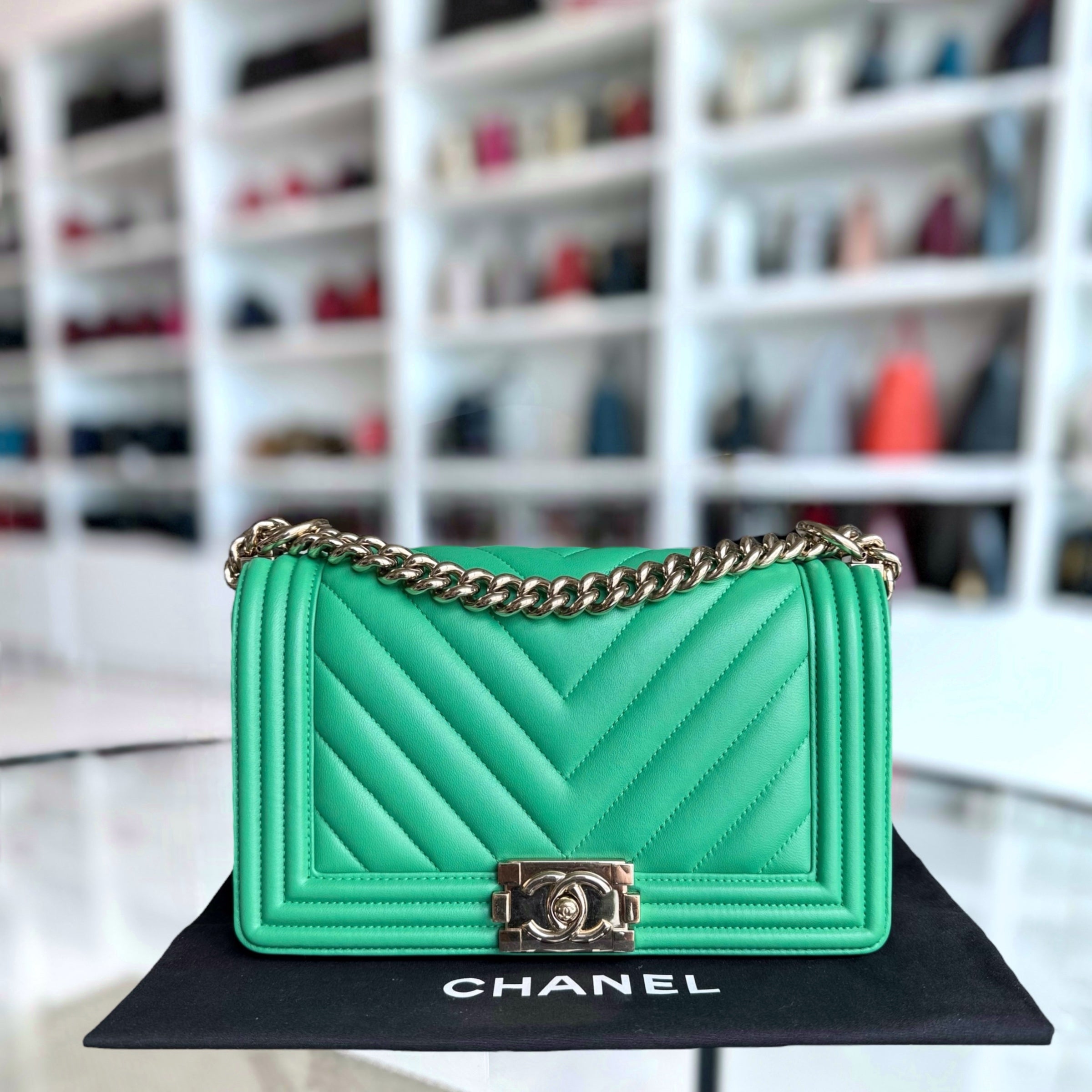 Chanel Boy Medium - 25CM Chevron Calfskin Green Gold Hardware Series 23