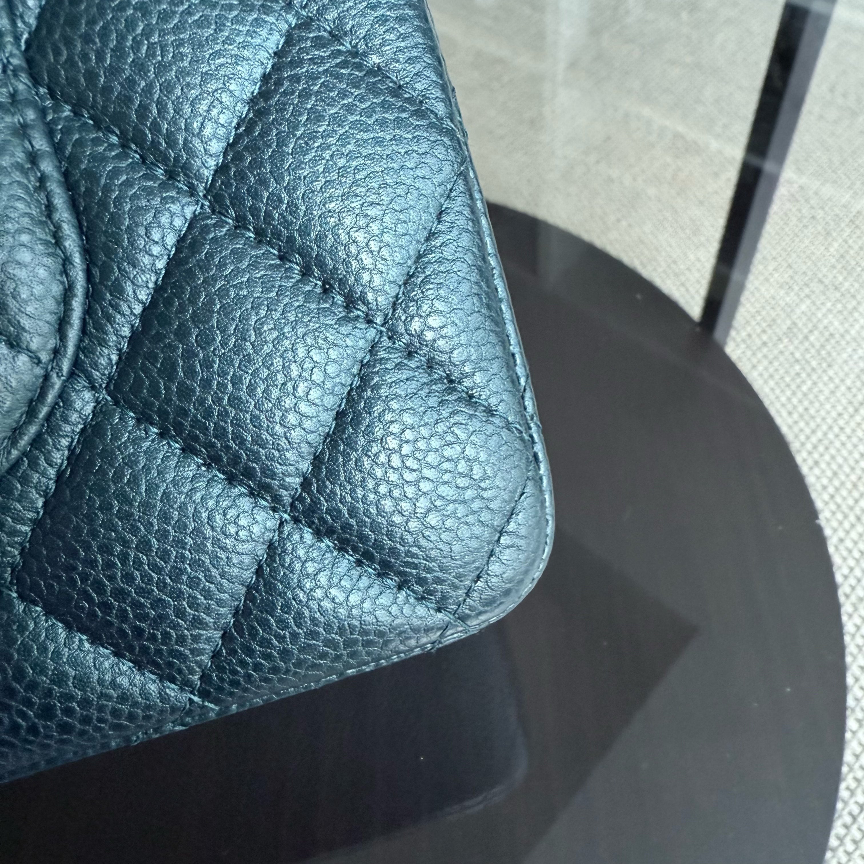 Chanel Classic Flap Medium - Caviar 25CM Quilted Iridescent Dark Blue Gold Hardware Series 25