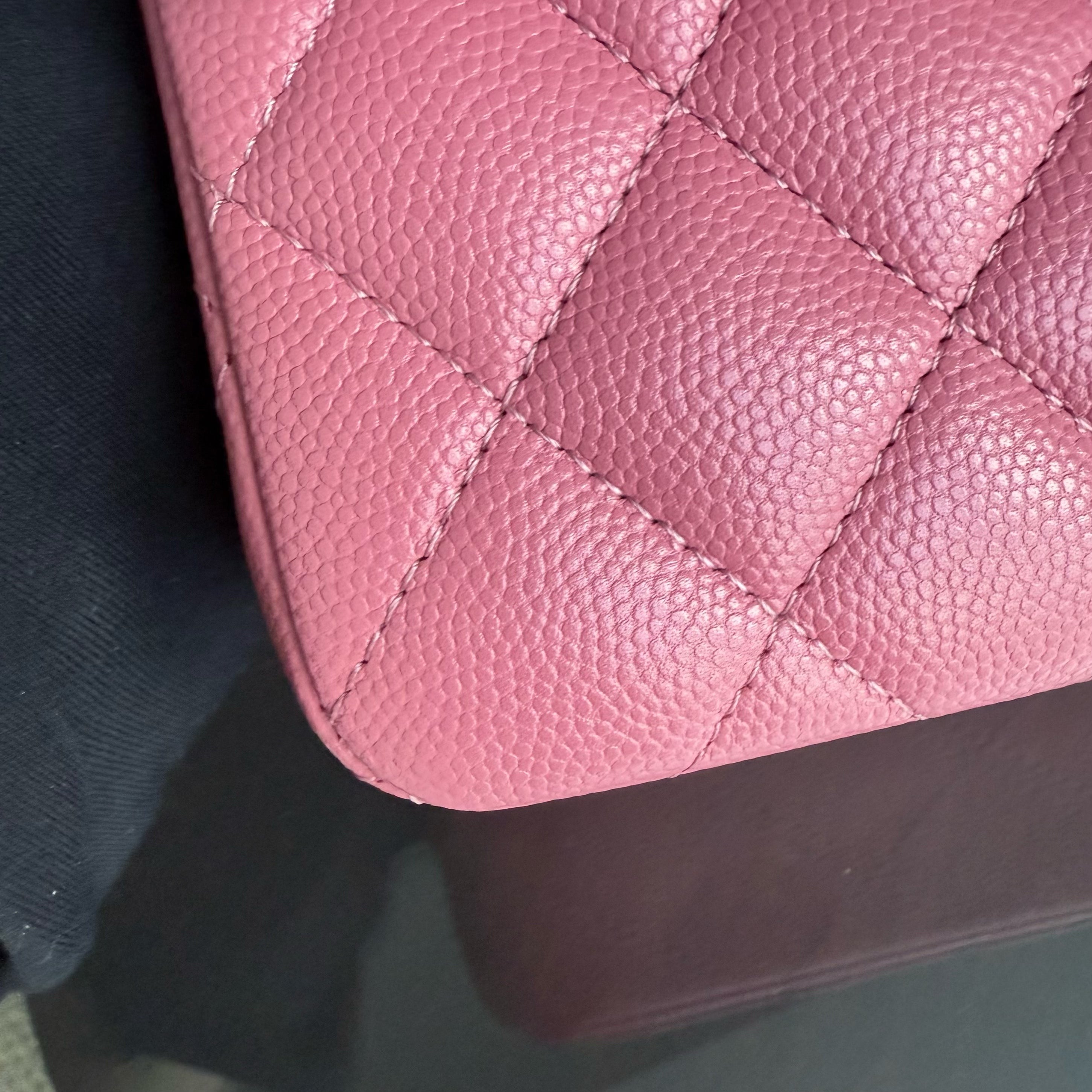 Chanel Classic Flap Small - Caviar 23CM Quilted Grained Calfskin Pink Gold Hardware Series 28