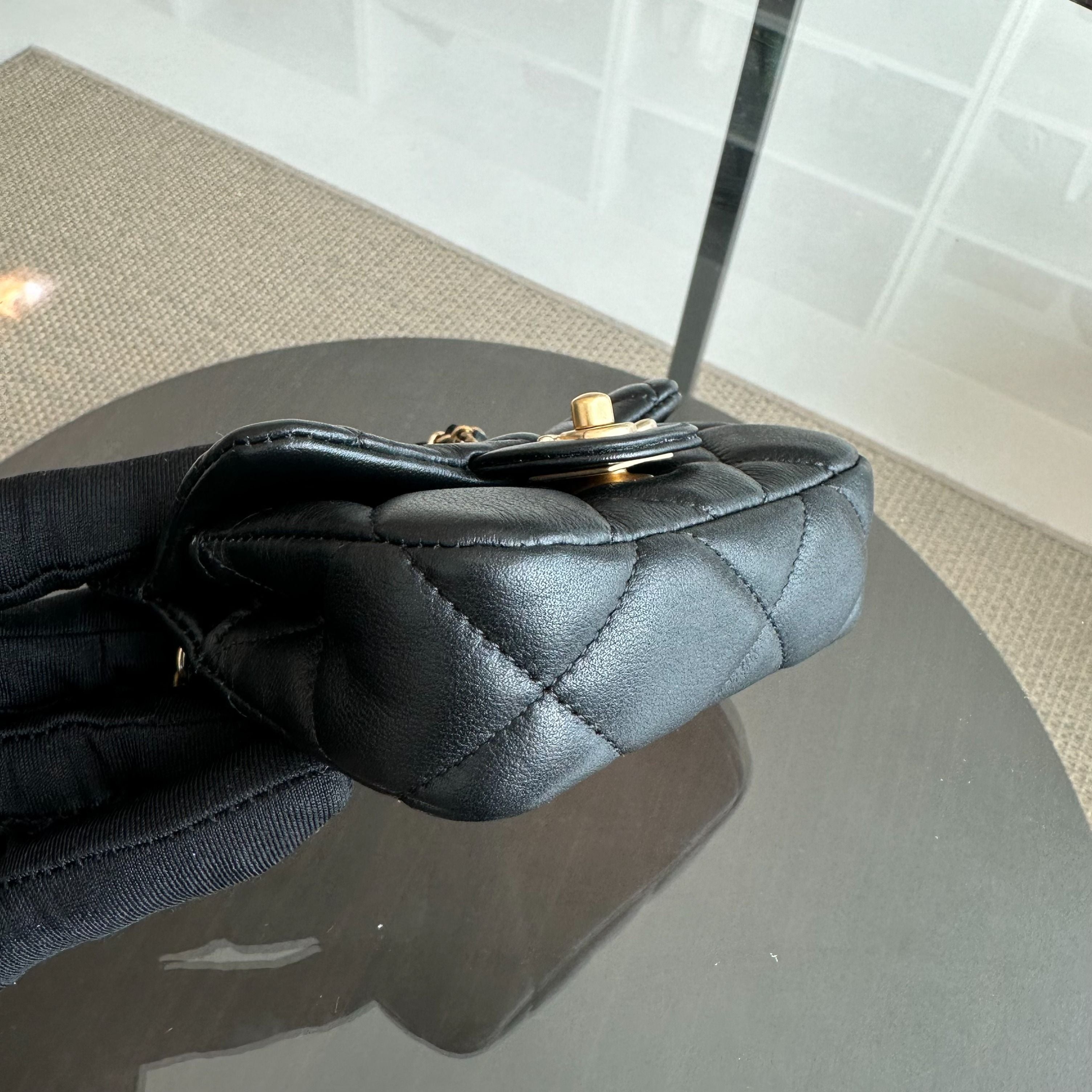 *Brand New* Chanel Flap Lambskin Cardholder with Chain 21A Black GHW No 31 - Luxury Evermore