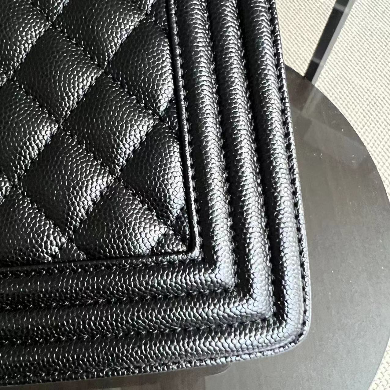 *Like New* Caviar New Medium Boy 28CM Quilted Grained Calfskin Black Ruthenium Silver Hardware Series 27
