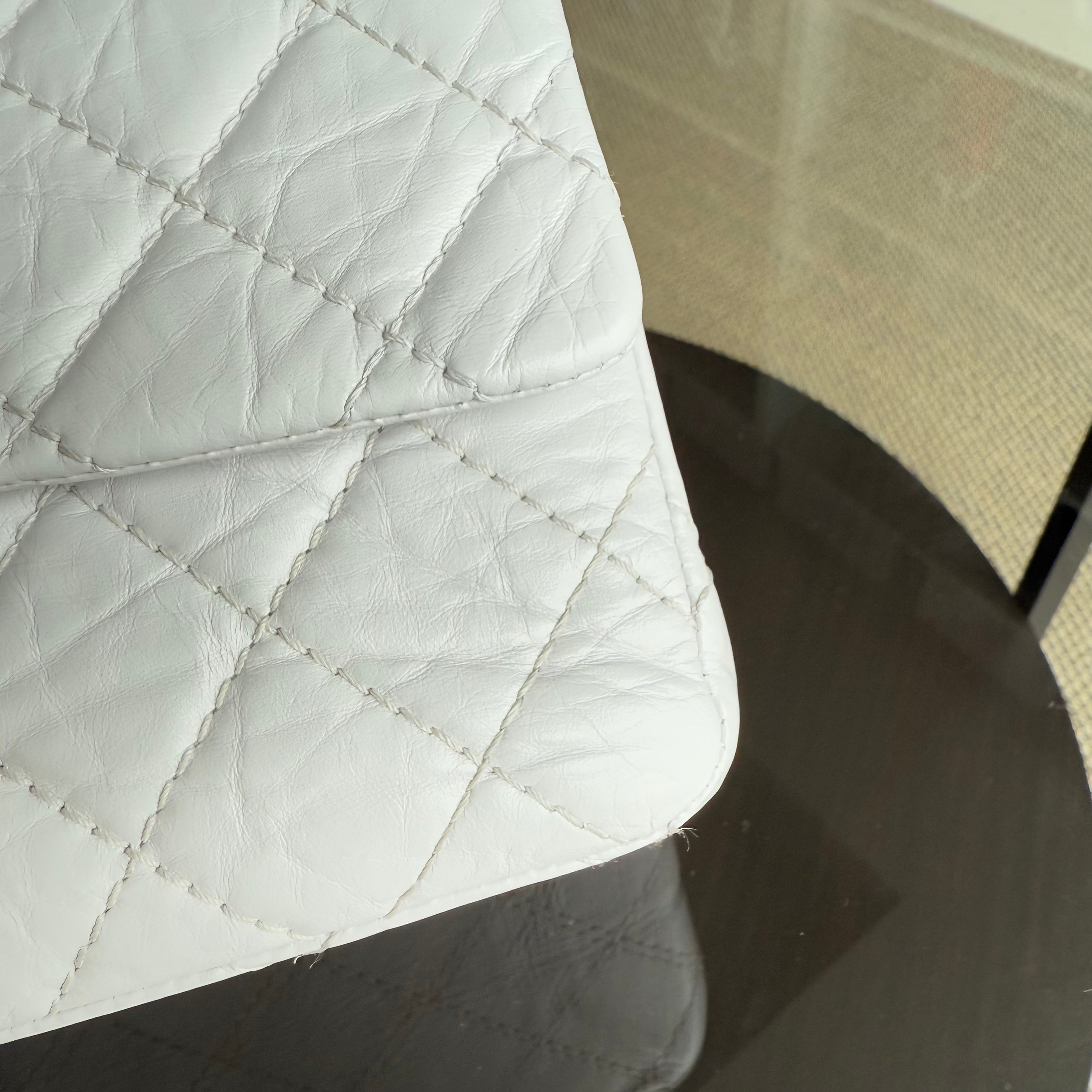 Chanel 2.55 Reissue 226 - 28CM Quilted Calfskin White Black Hardware Series 12