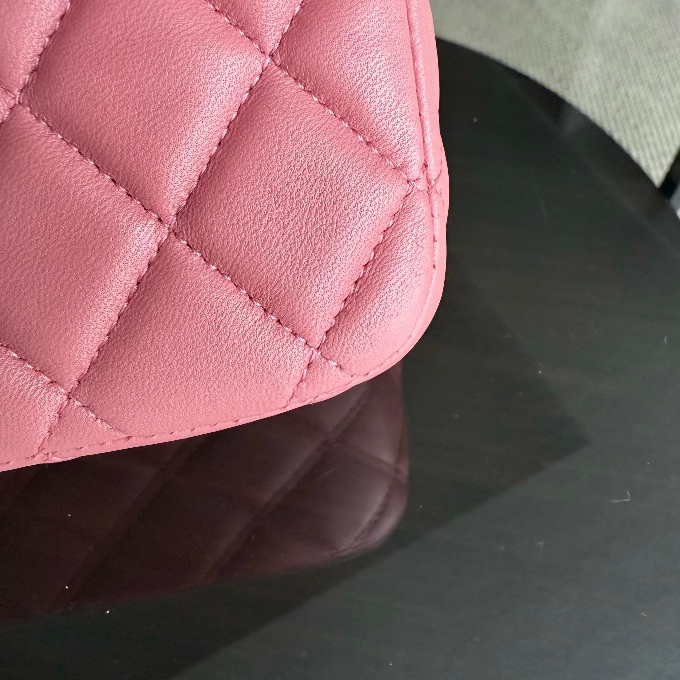 Chanel Classic Flap Medium - 25CM Quilted Lambskin Valentine Heart Pink Special Edition Series 19