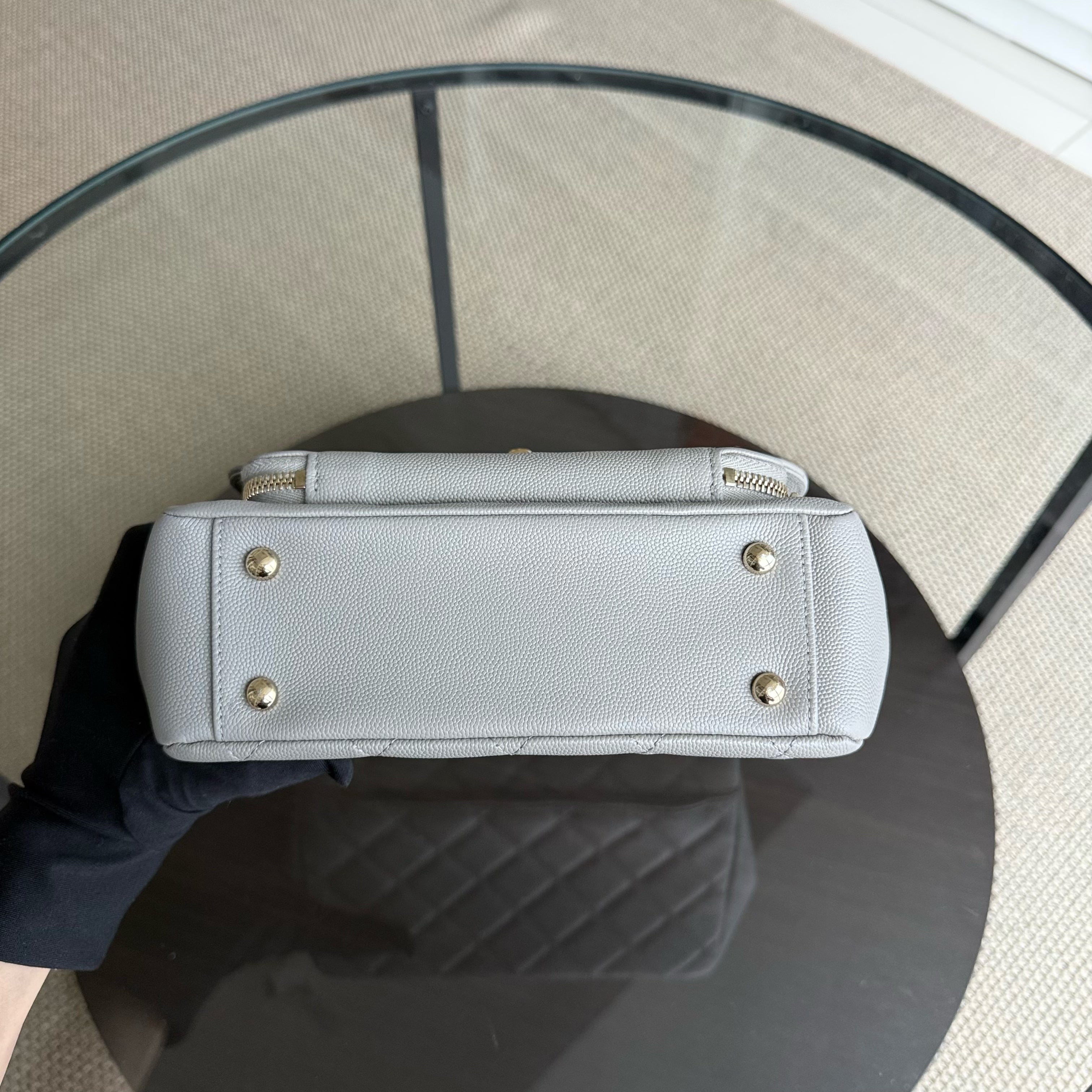 Chanel Business Affinity Medium - Caviar Quilted Grained Calfskin Grey Gray Gold Hardware Series 28