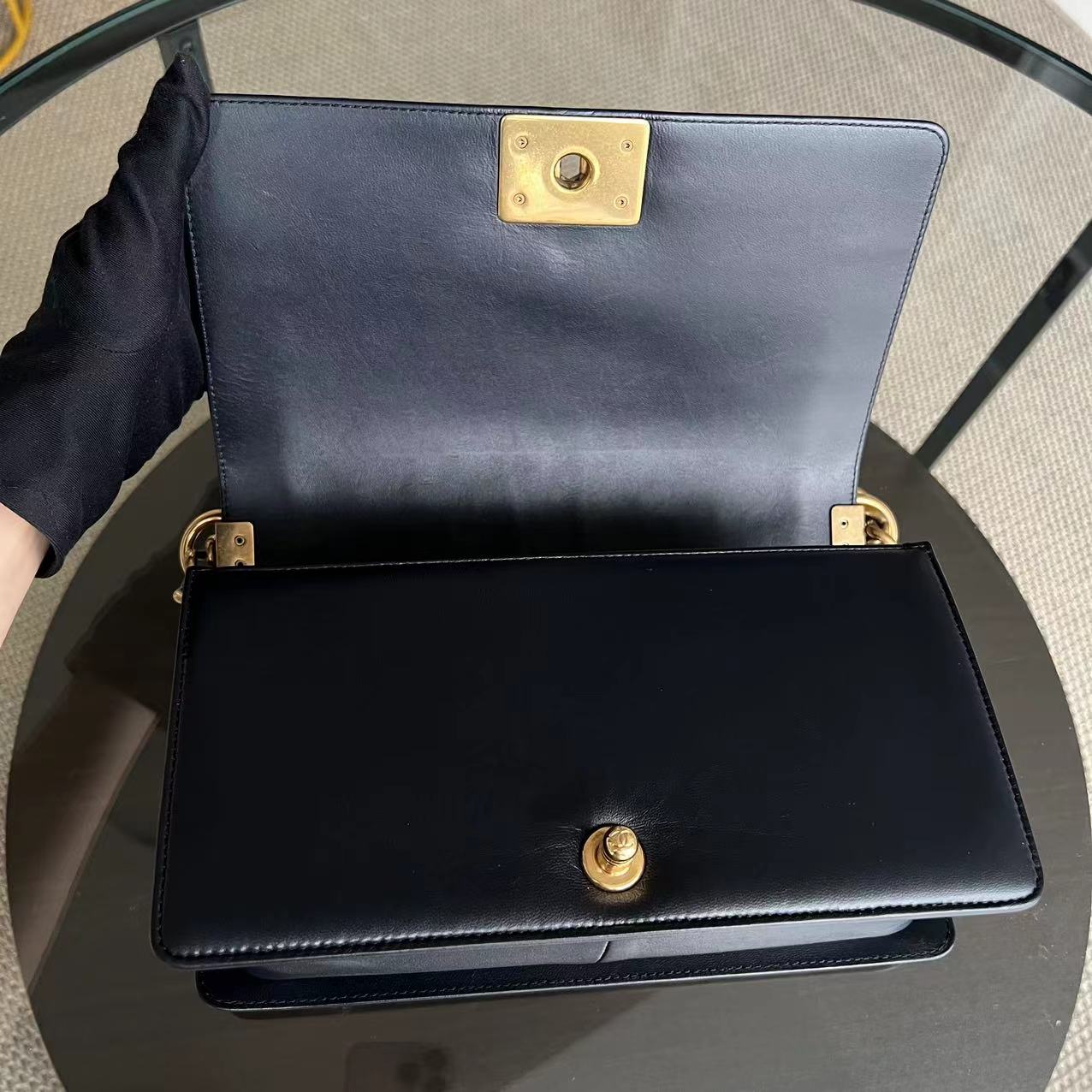 Chanel Black Boy Old Medium 25CM Quilted Lambskin Iridescent Leboy Black GHW No 20 - Luxury Evermore