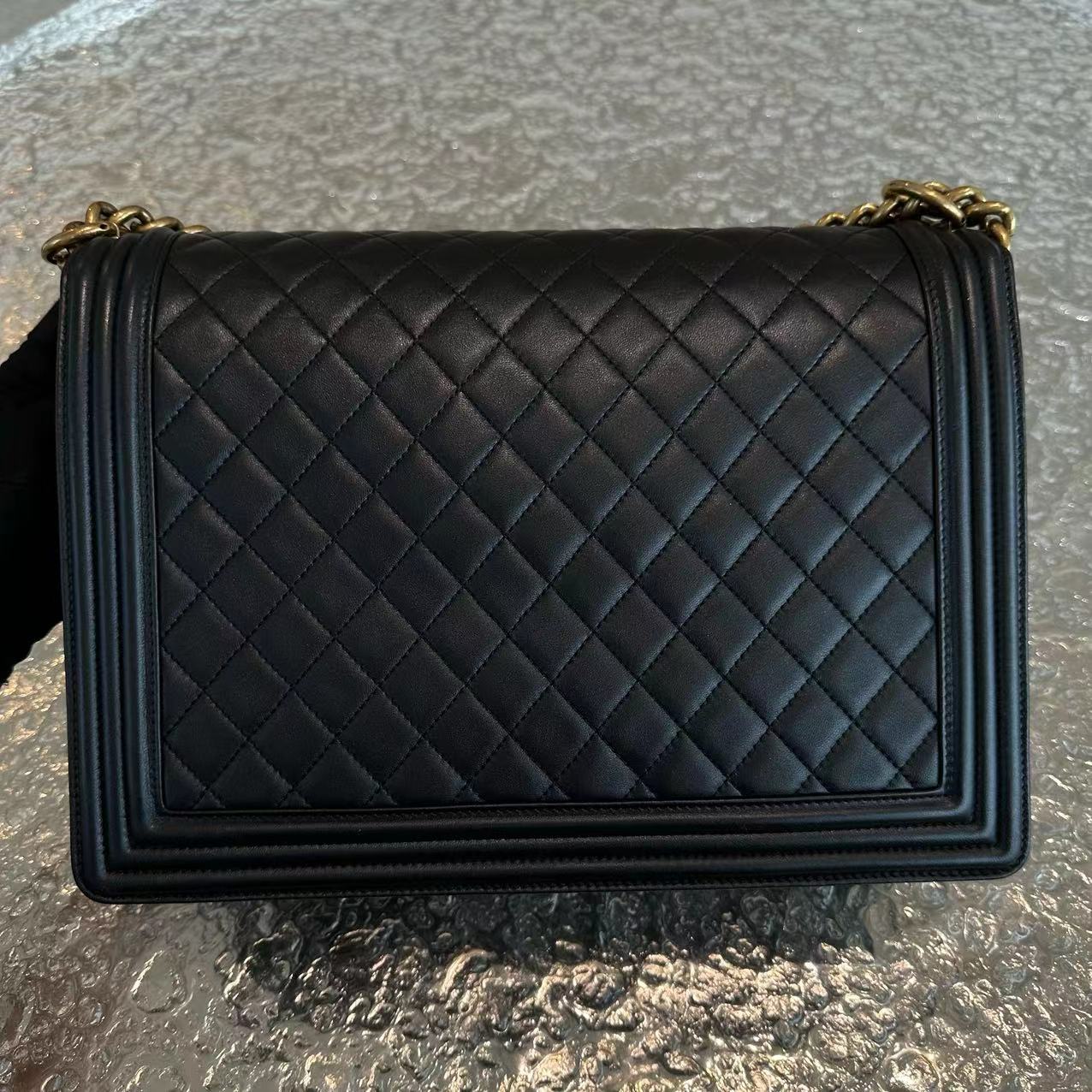 Chanel Boy Large 30CM Quilted Lambskin Leboy Black GHW No 19 - Luxury Evermore